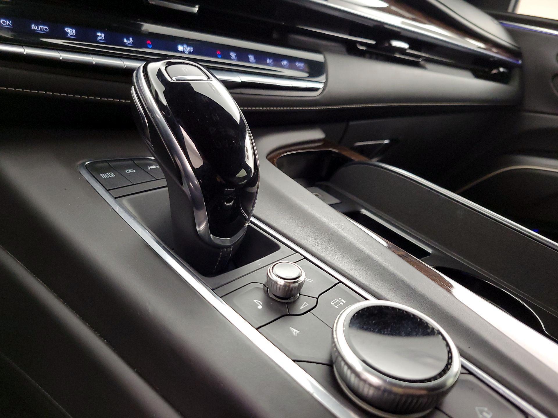 Thumbnail: 2021 Cadillac Escalade - 18