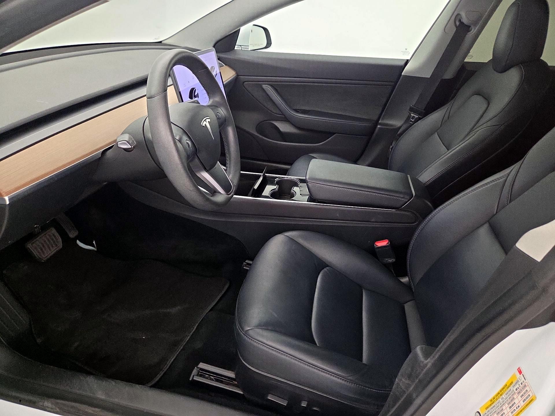 Thumbnail: 2019 Tesla Model 3 - 11