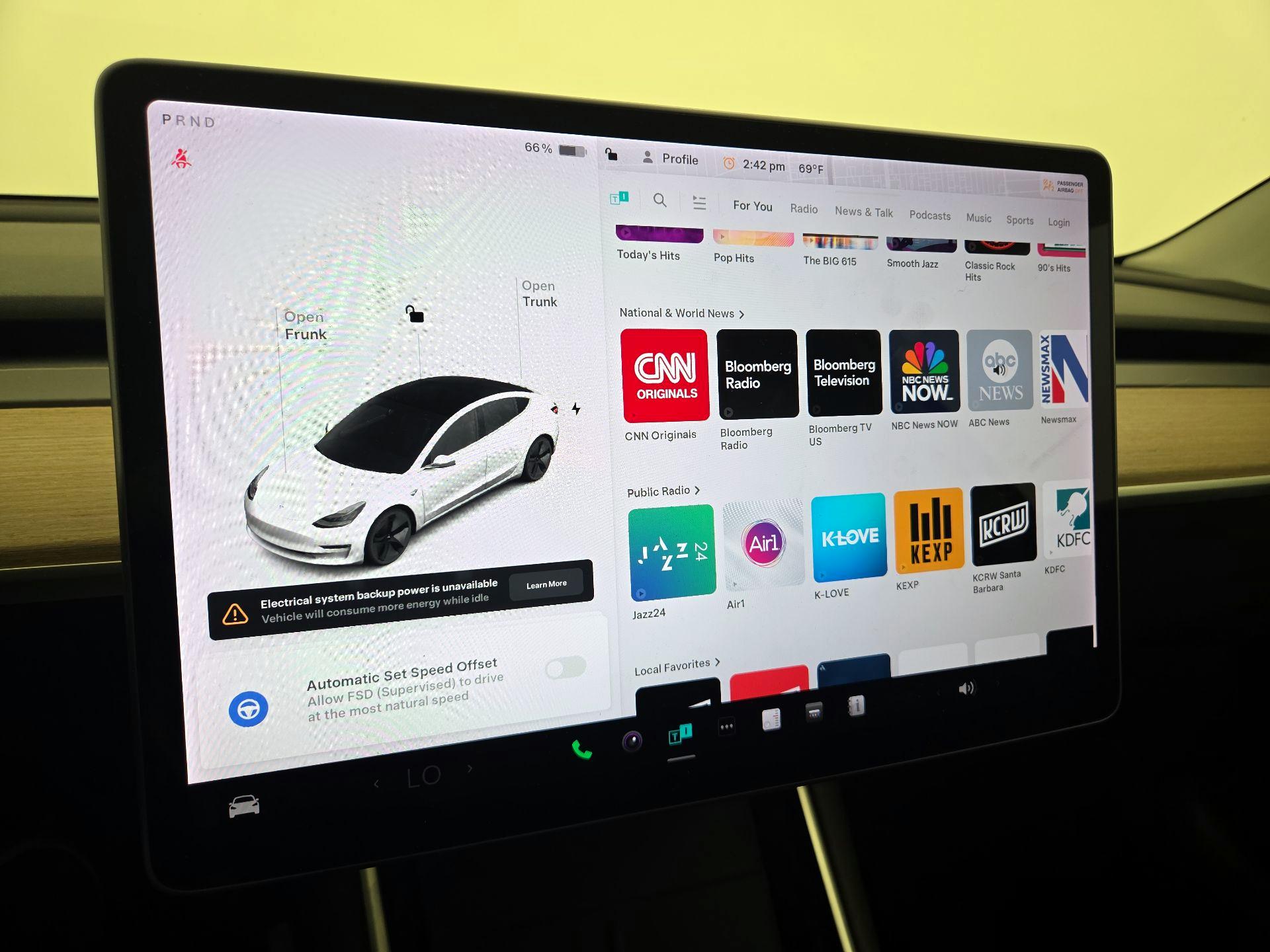 Thumbnail: 2019 Tesla Model 3 - 15