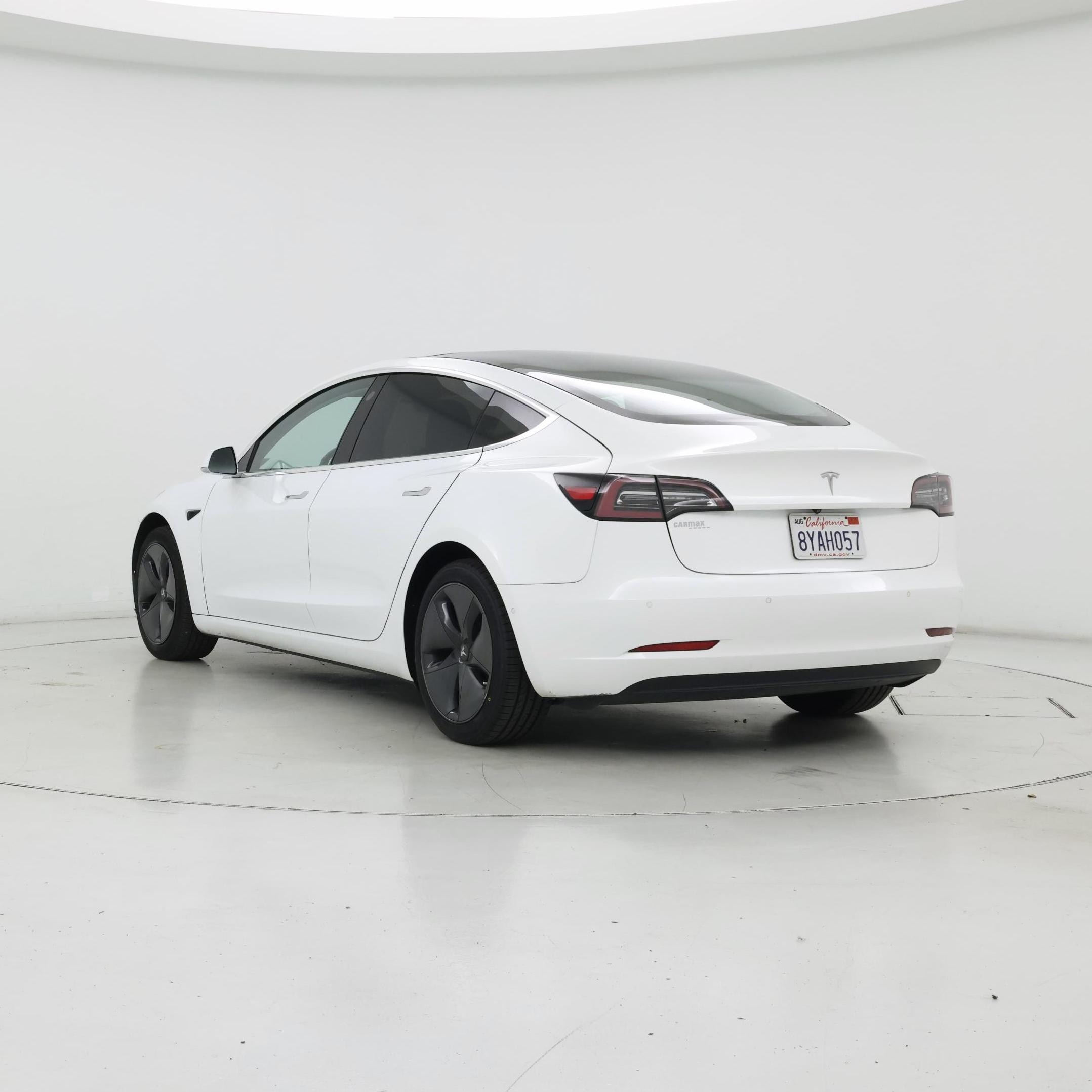 Thumbnail: 2019 Tesla Model 3 - 2