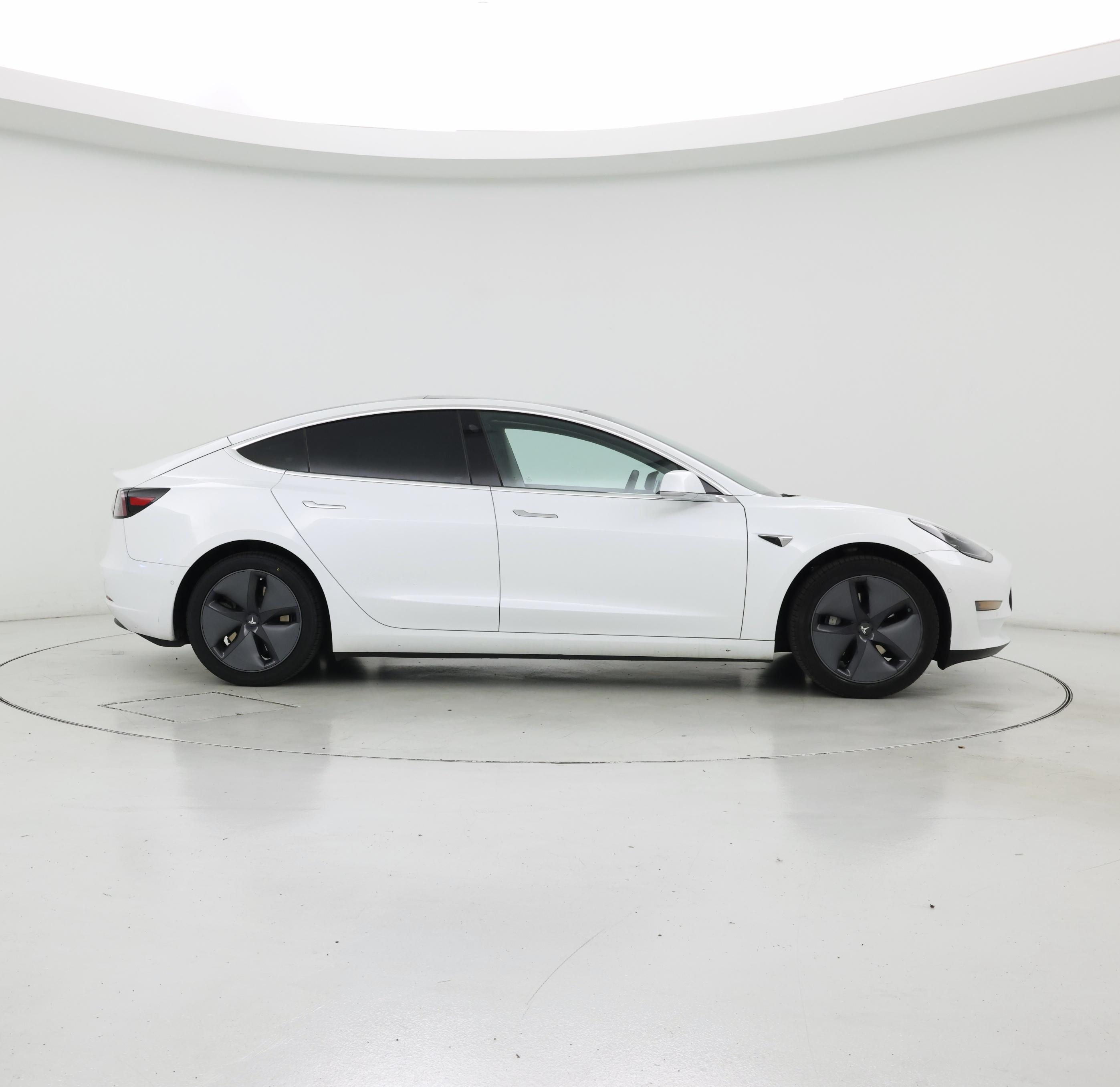 Thumbnail: 2019 Tesla Model 3 - 7