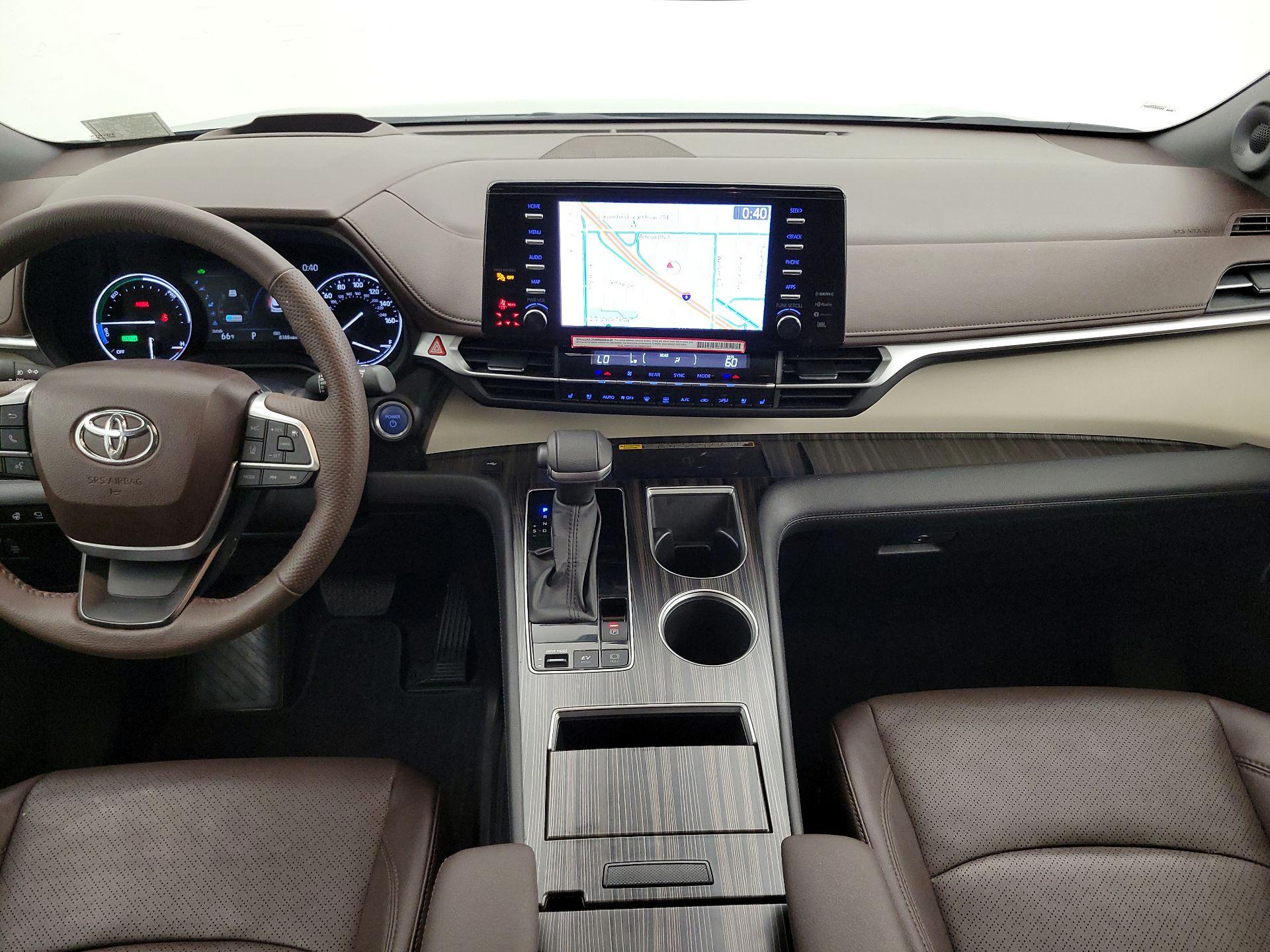 Thumbnail: 2024 Toyota Sienna - 9