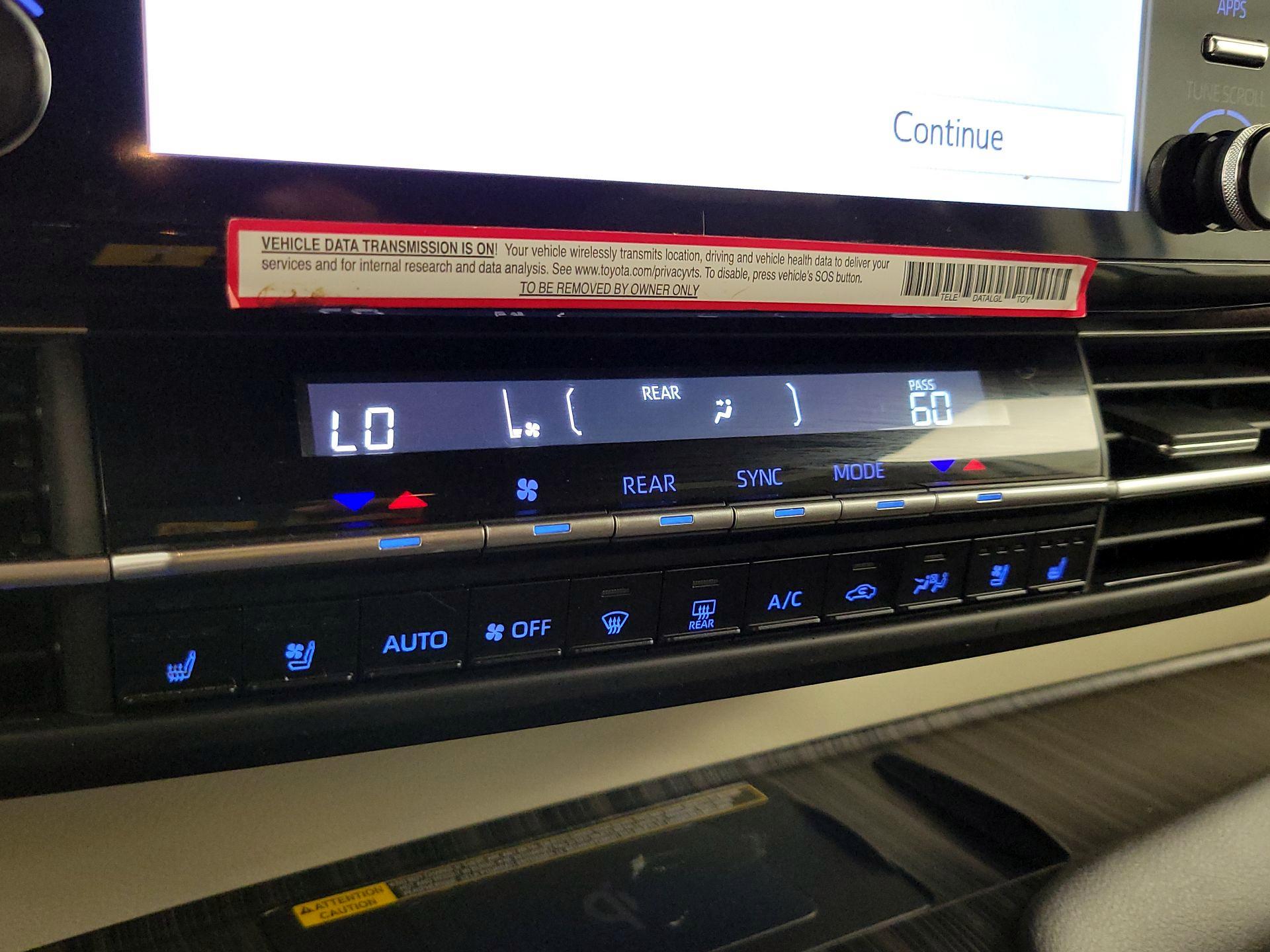 Thumbnail: 2024 Toyota Sienna - 17