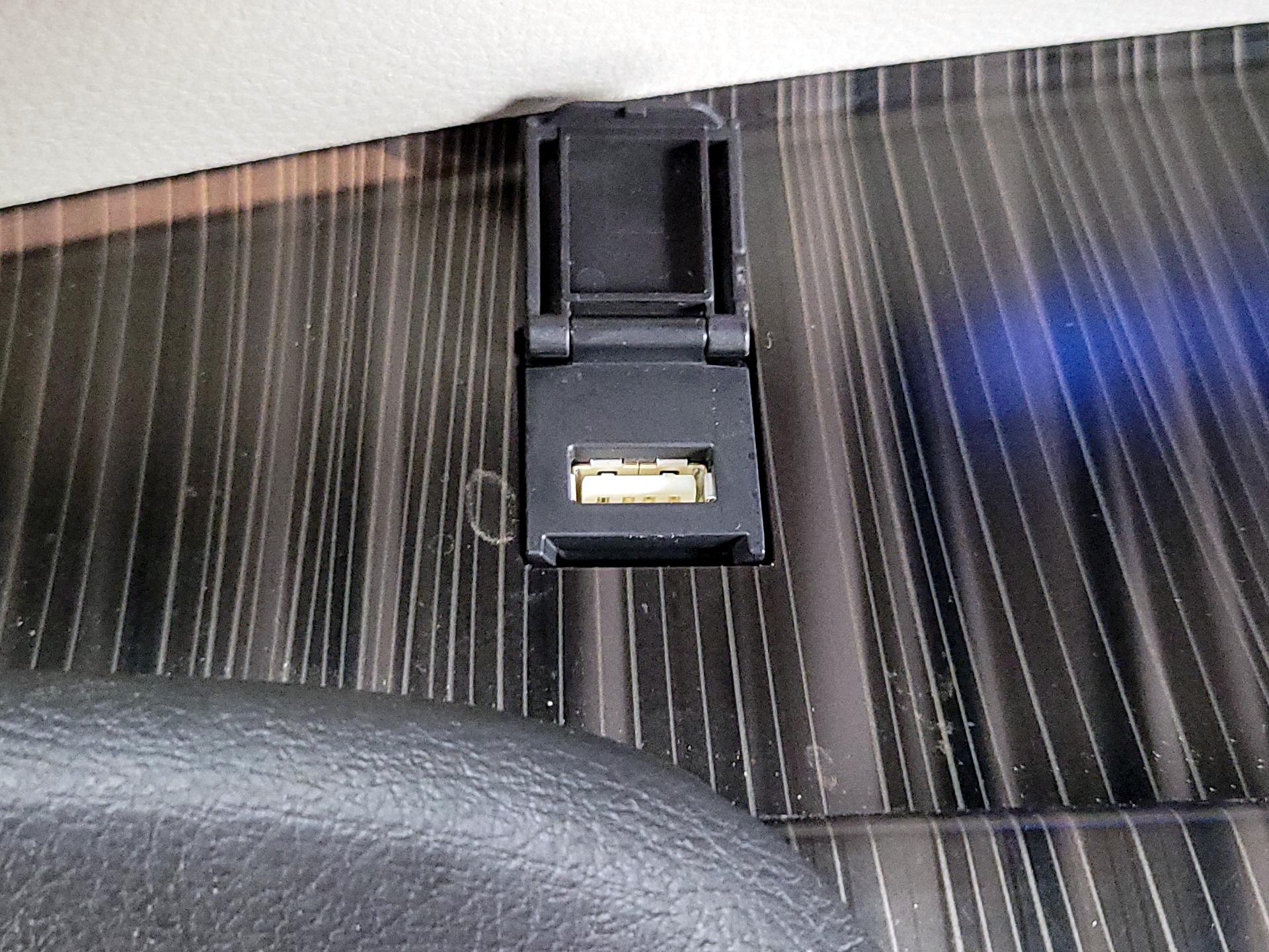 Thumbnail: 2024 Toyota Sienna - 19