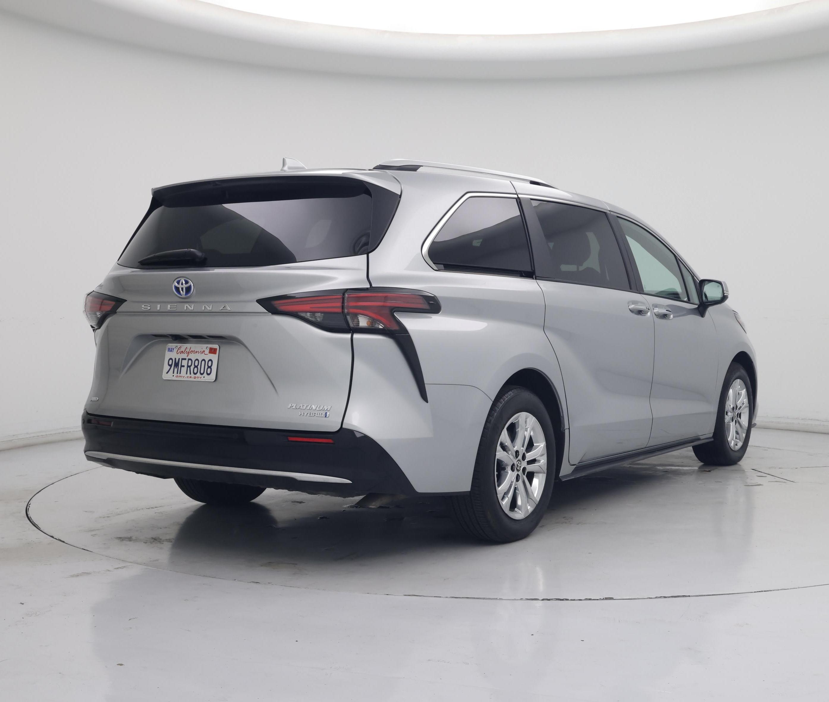 Thumbnail: 2024 Toyota Sienna - 8