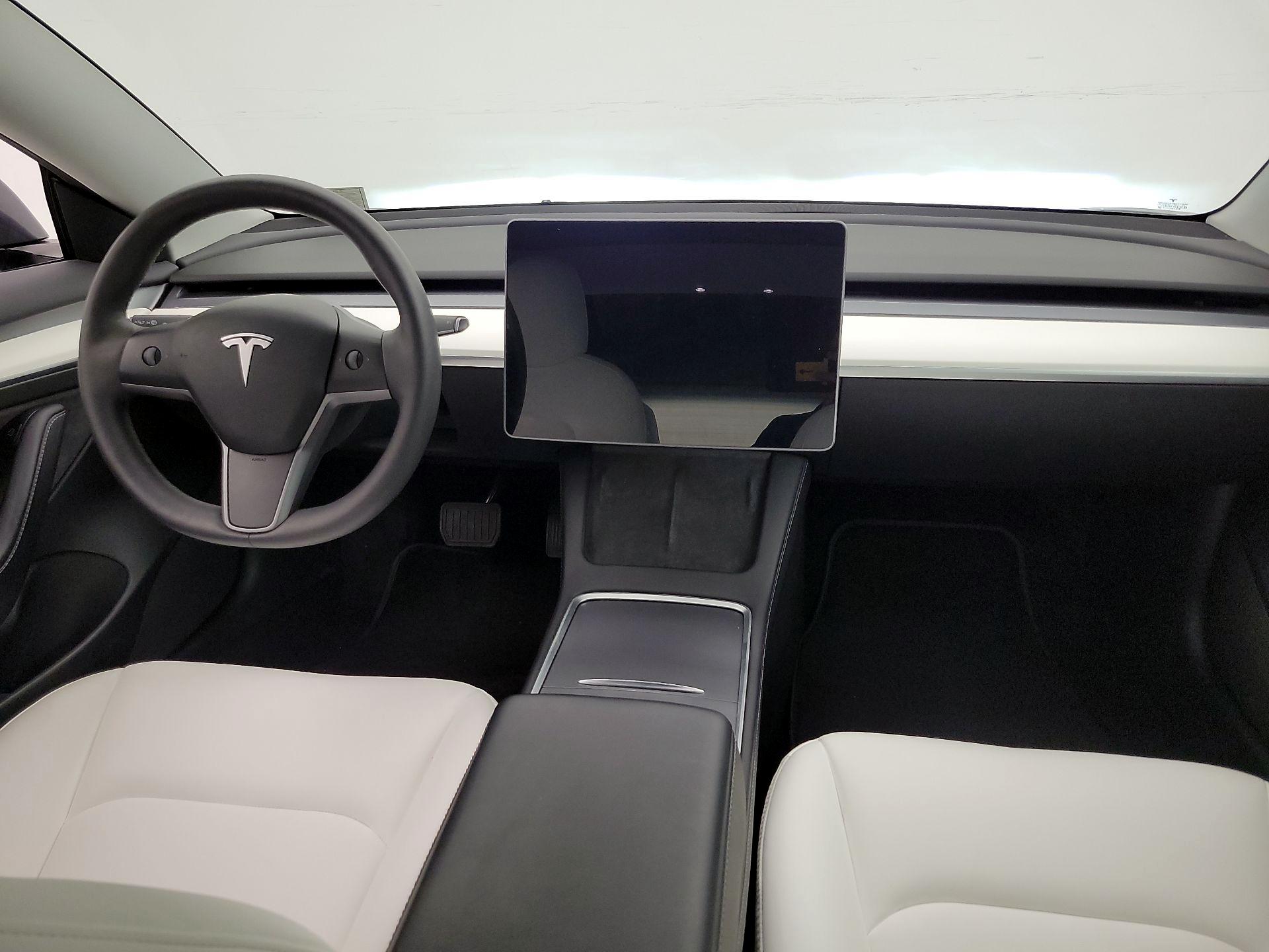 Thumbnail: 2022 Tesla Model 3 - 9