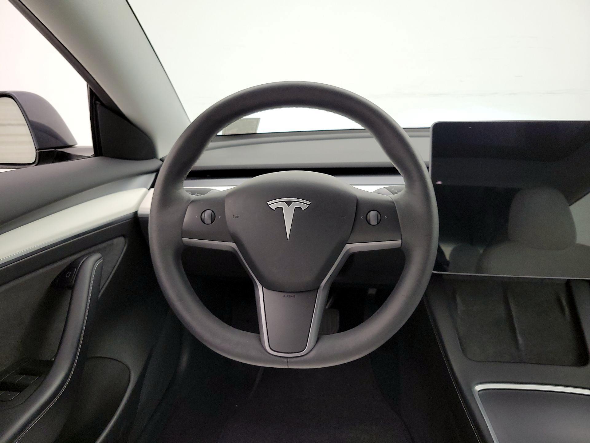 Thumbnail: 2022 Tesla Model 3 - 10