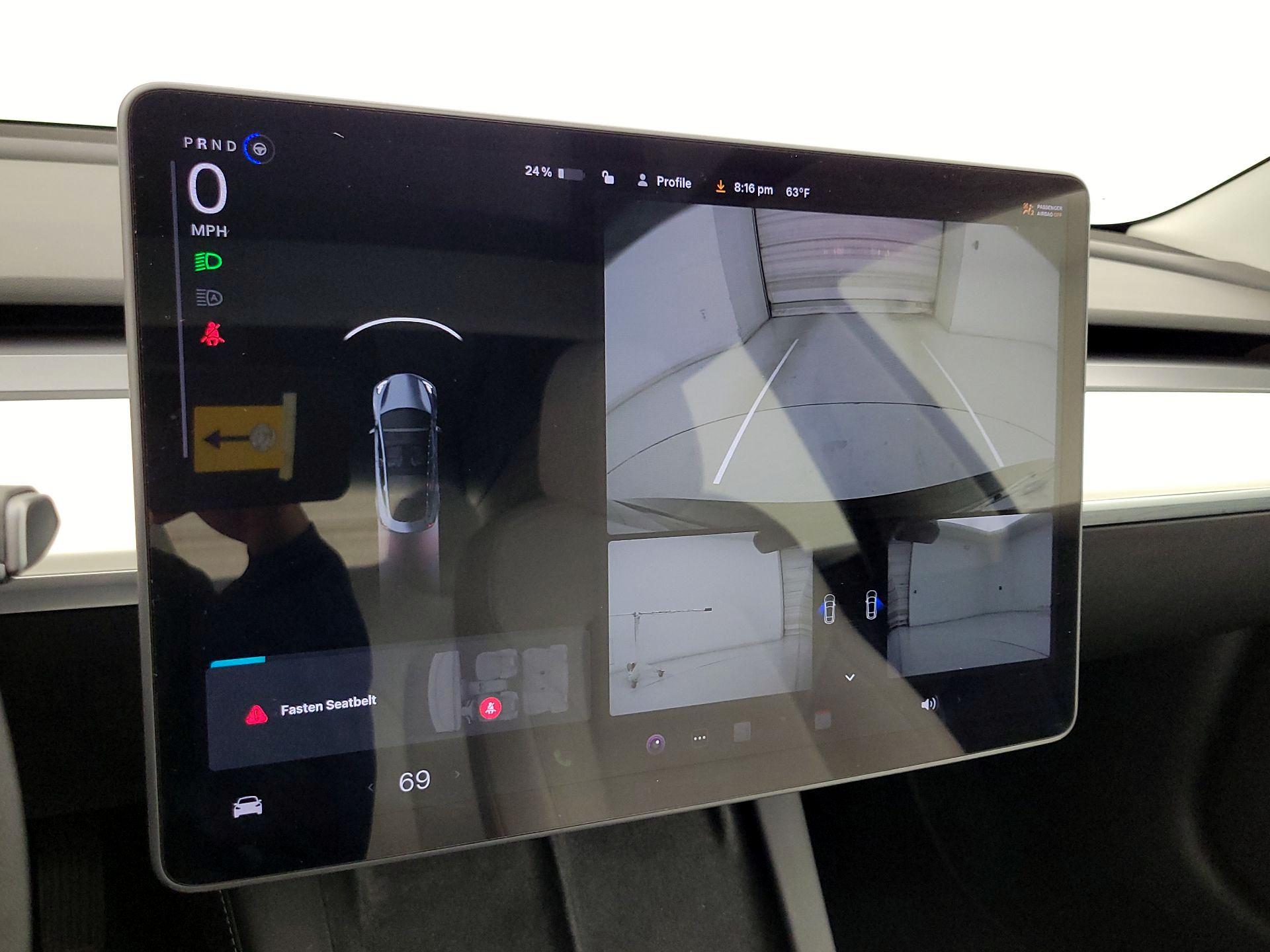 Thumbnail: 2022 Tesla Model 3 - 14