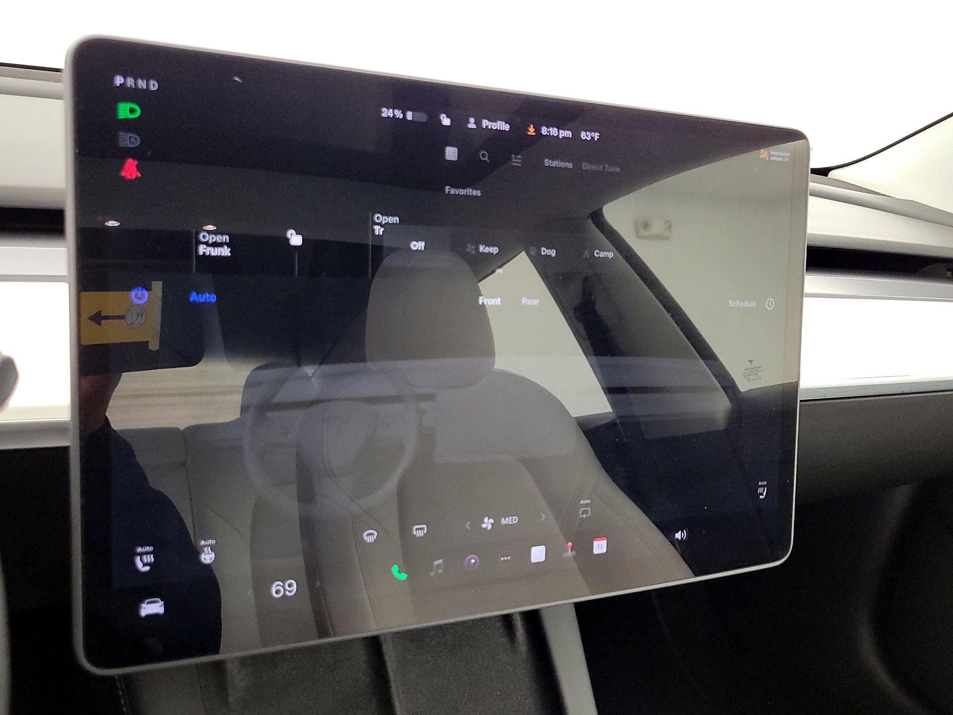 Thumbnail: 2022 Tesla Model 3 - 16