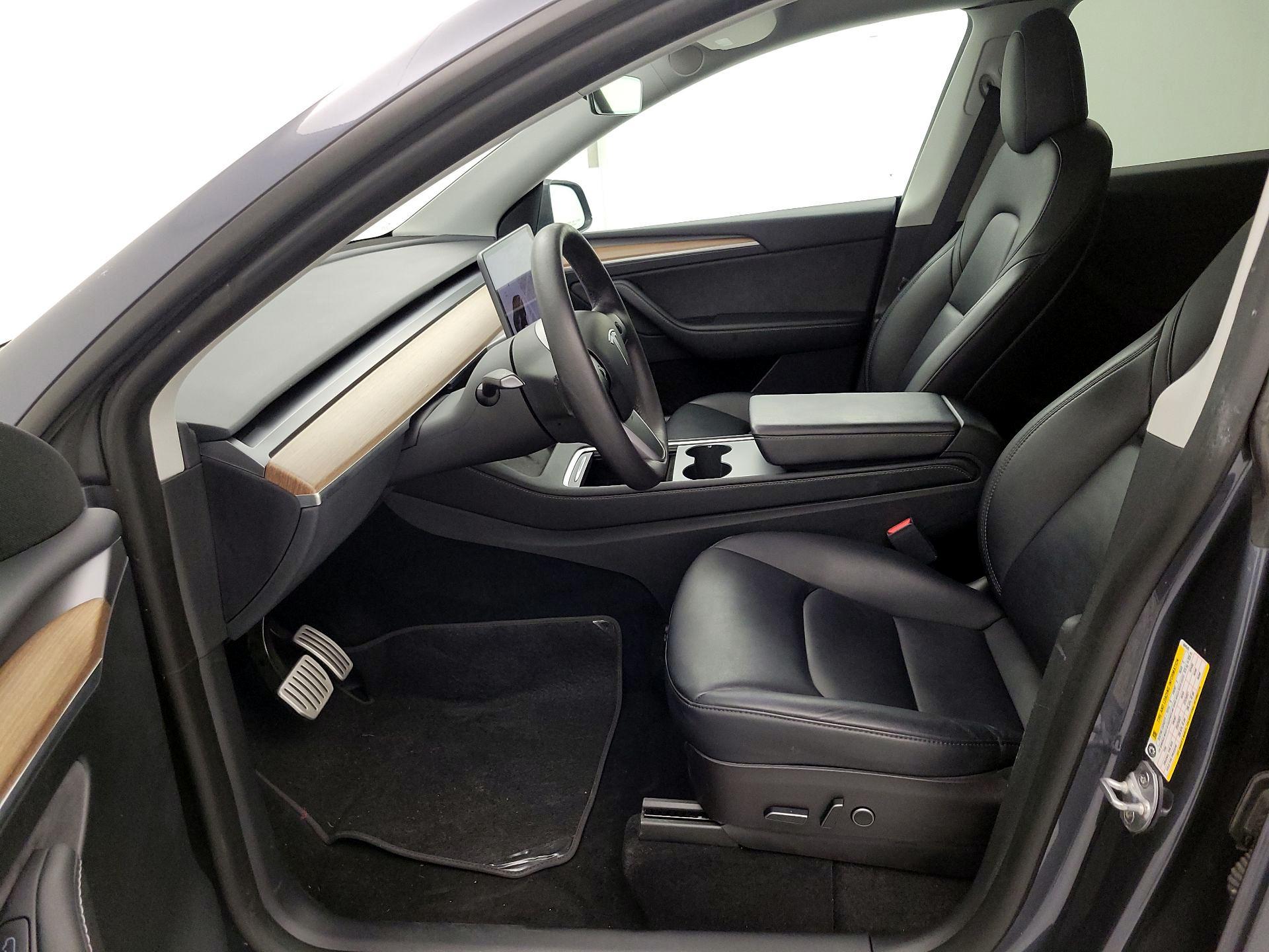 Thumbnail: 2023 Tesla Model Y - 11