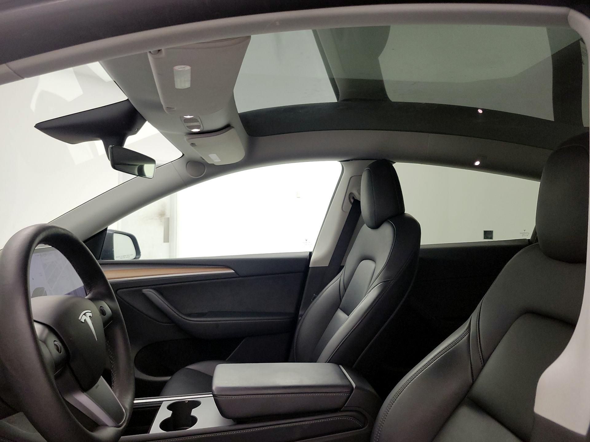 Thumbnail: 2023 Tesla Model Y - 18