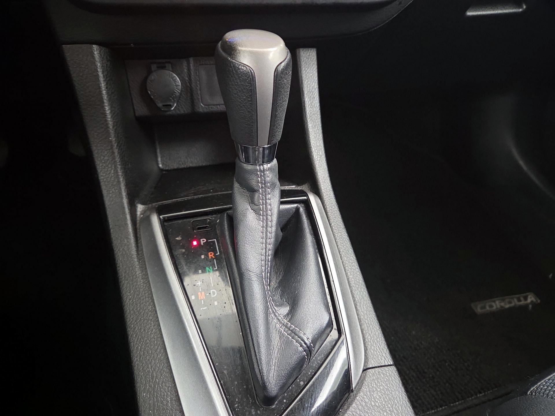 Thumbnail: 2014 Toyota Corolla - 17