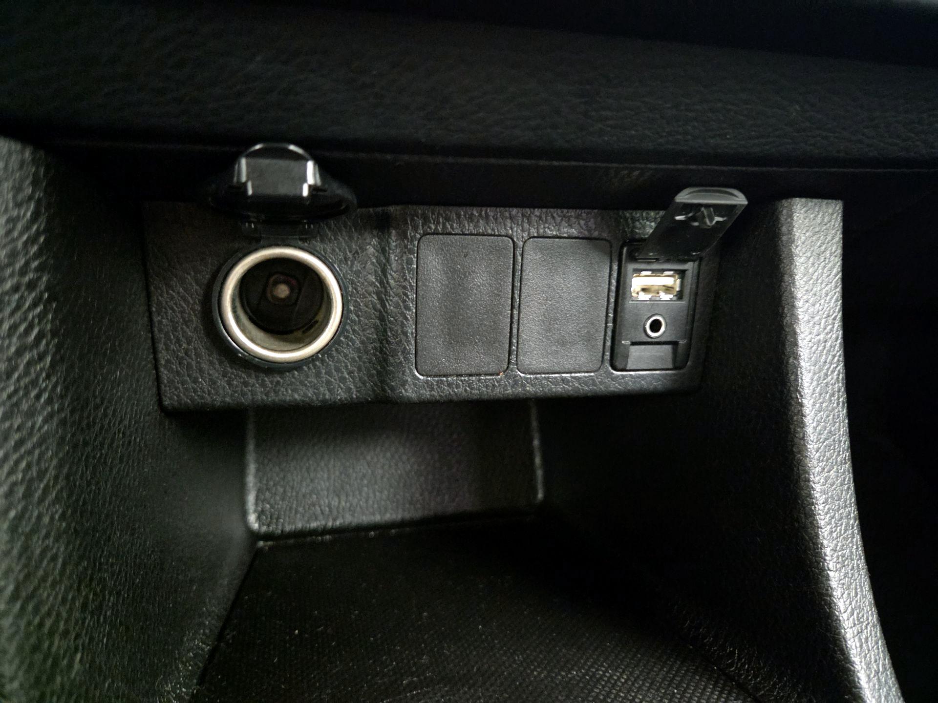 Thumbnail: 2014 Toyota Corolla - 18