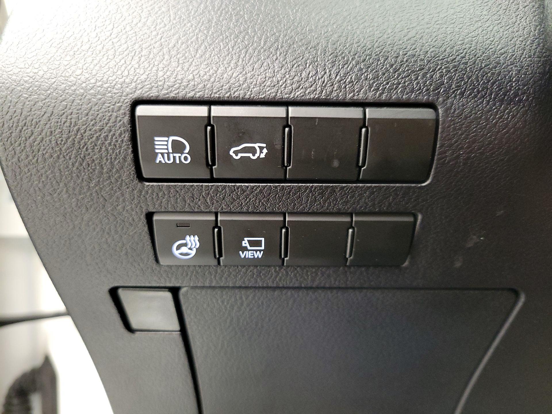 Thumbnail: 2020 Lexus RX - 13