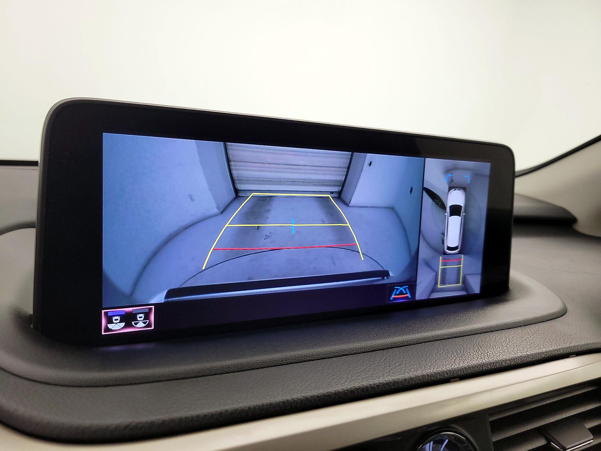 Thumbnail: 2020 Lexus RX - 15