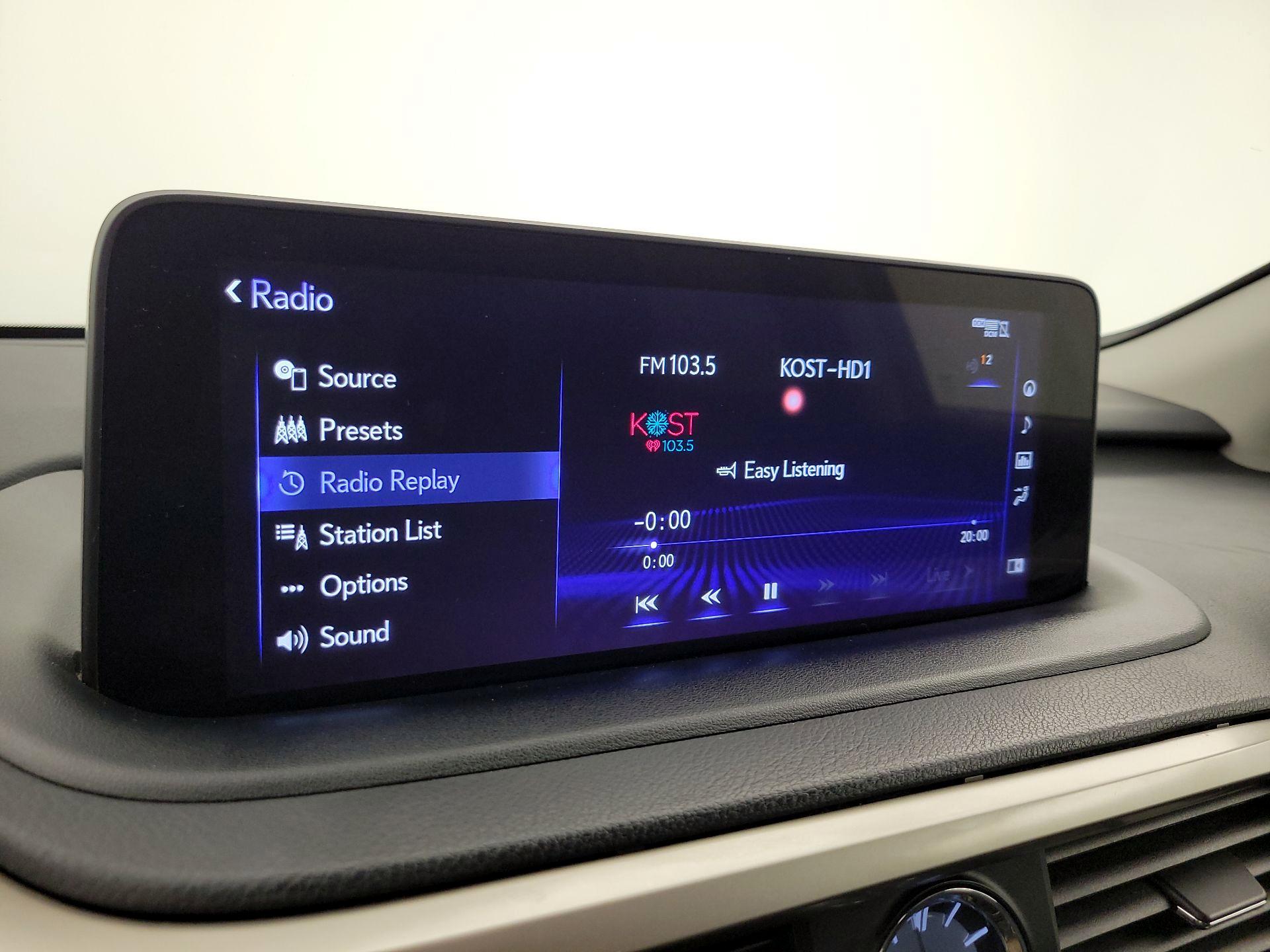 Thumbnail: 2020 Lexus RX - 16