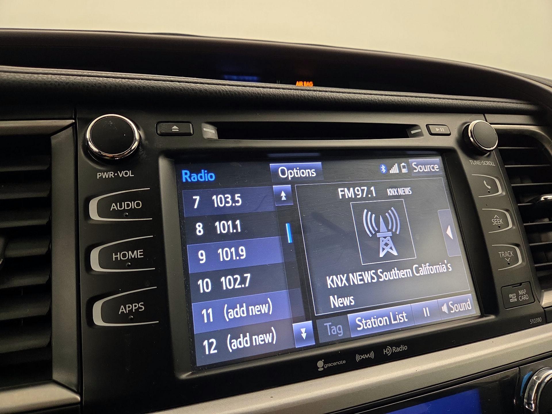 Thumbnail: 2019 Toyota Highlander - 16