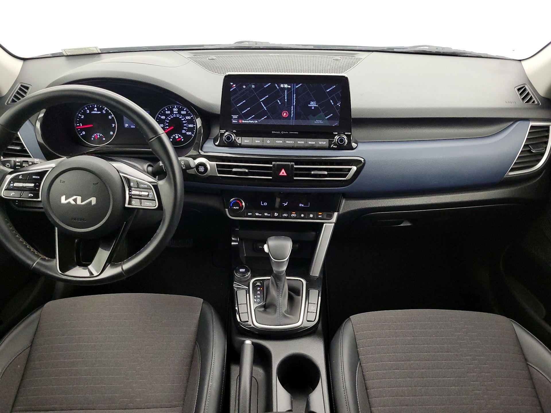 Thumbnail: 2022 Kia Seltos - 9