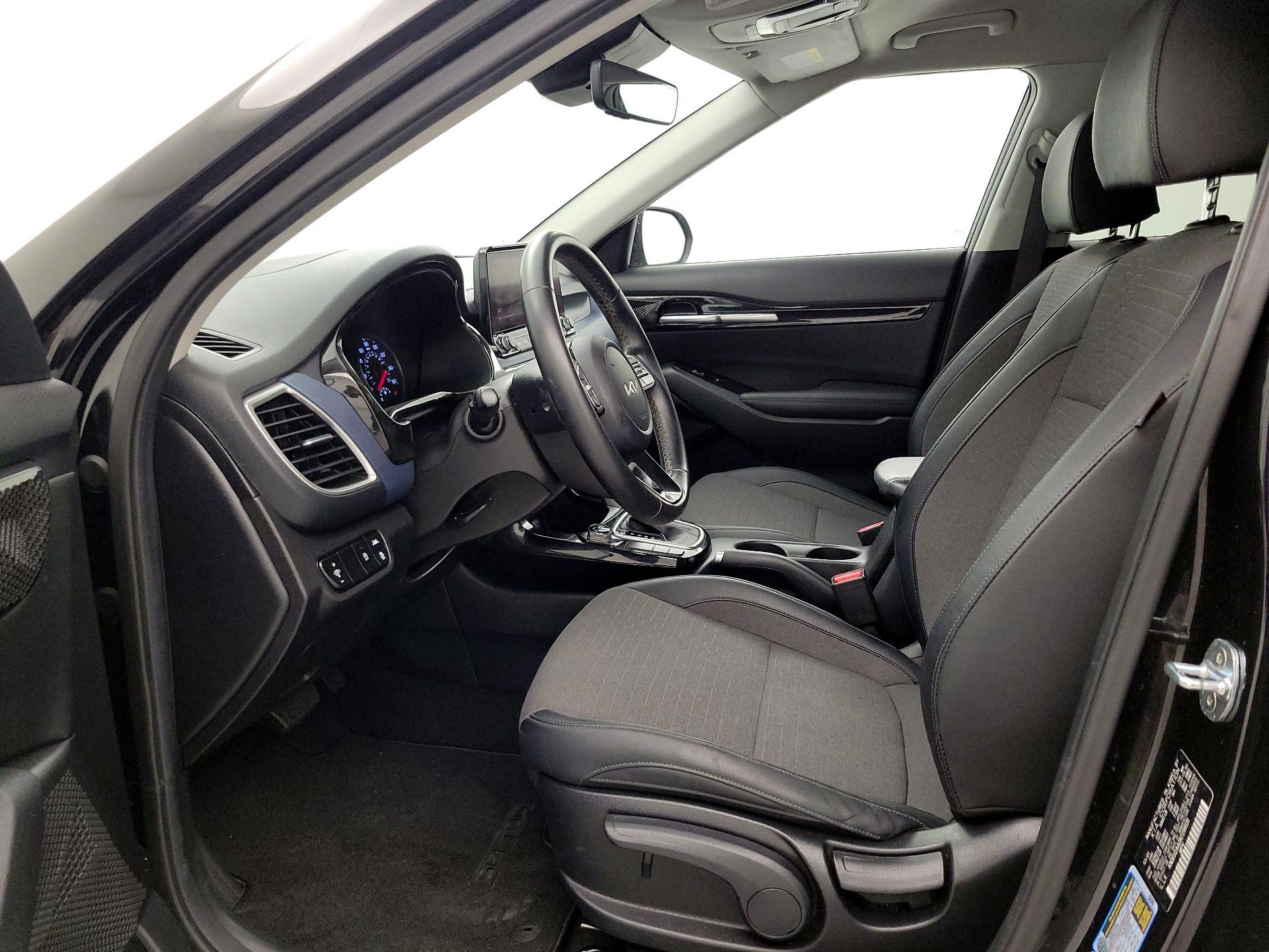 Thumbnail: 2022 Kia Seltos - 11