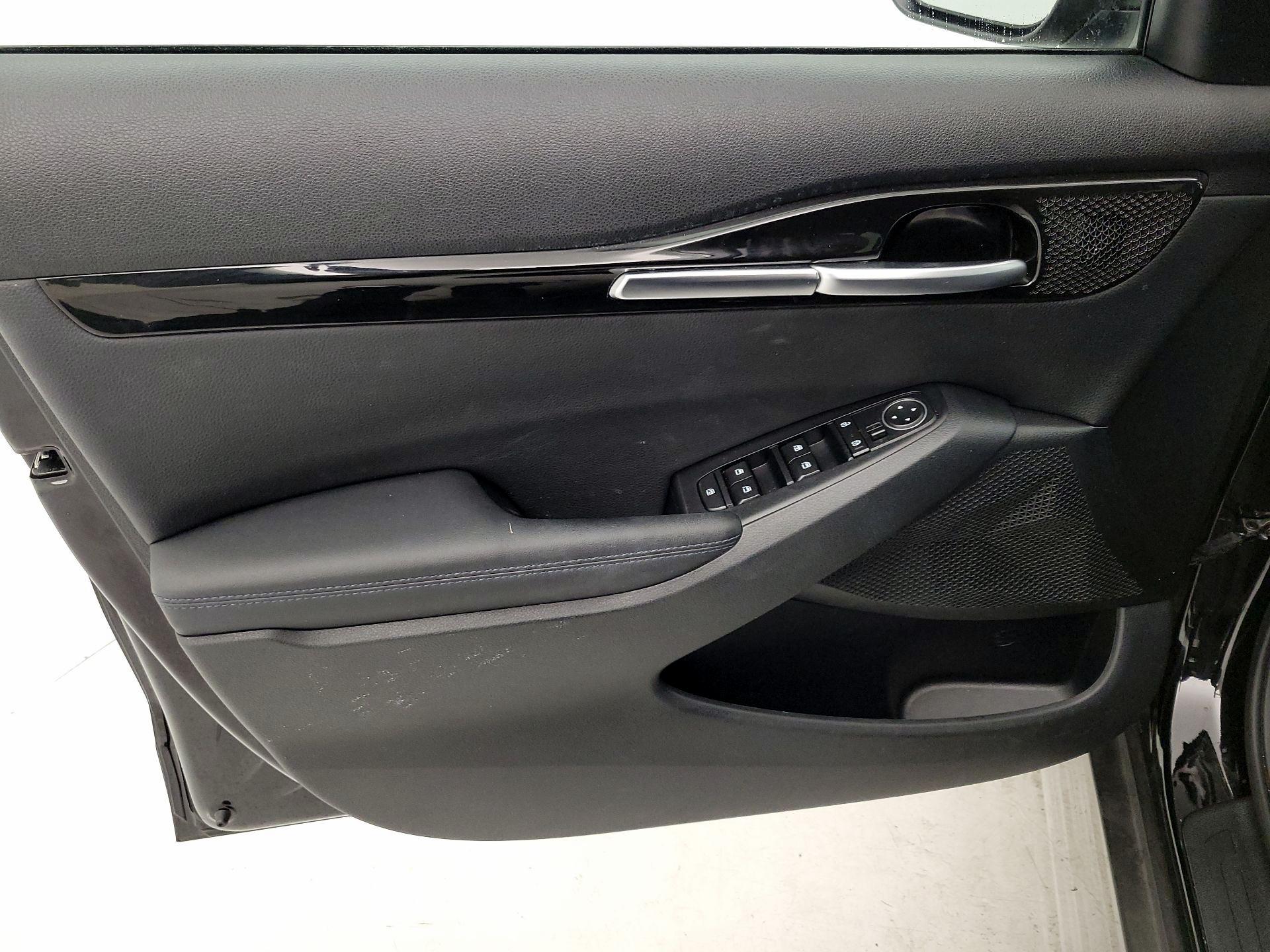 Thumbnail: 2022 Kia Seltos - 12