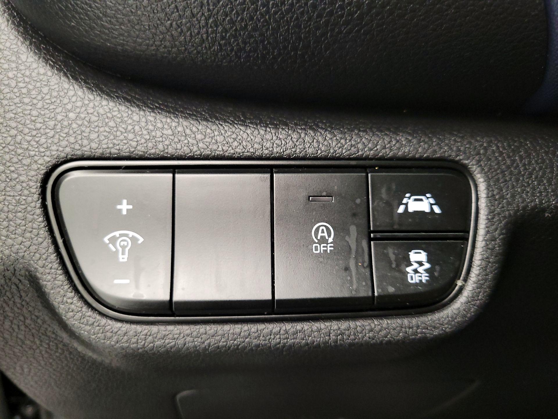 Thumbnail: 2022 Kia Seltos - 13