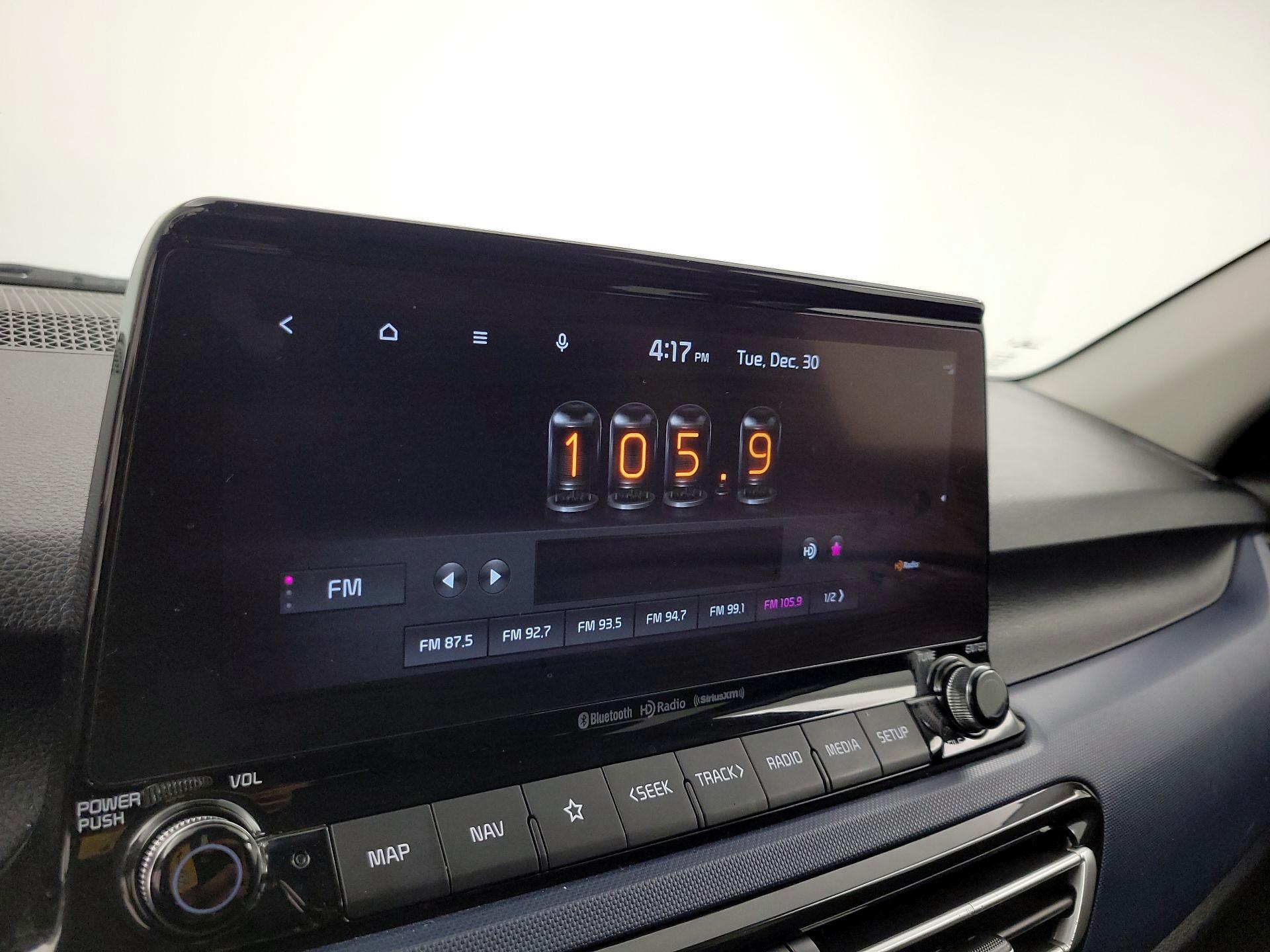 Thumbnail: 2022 Kia Seltos - 16