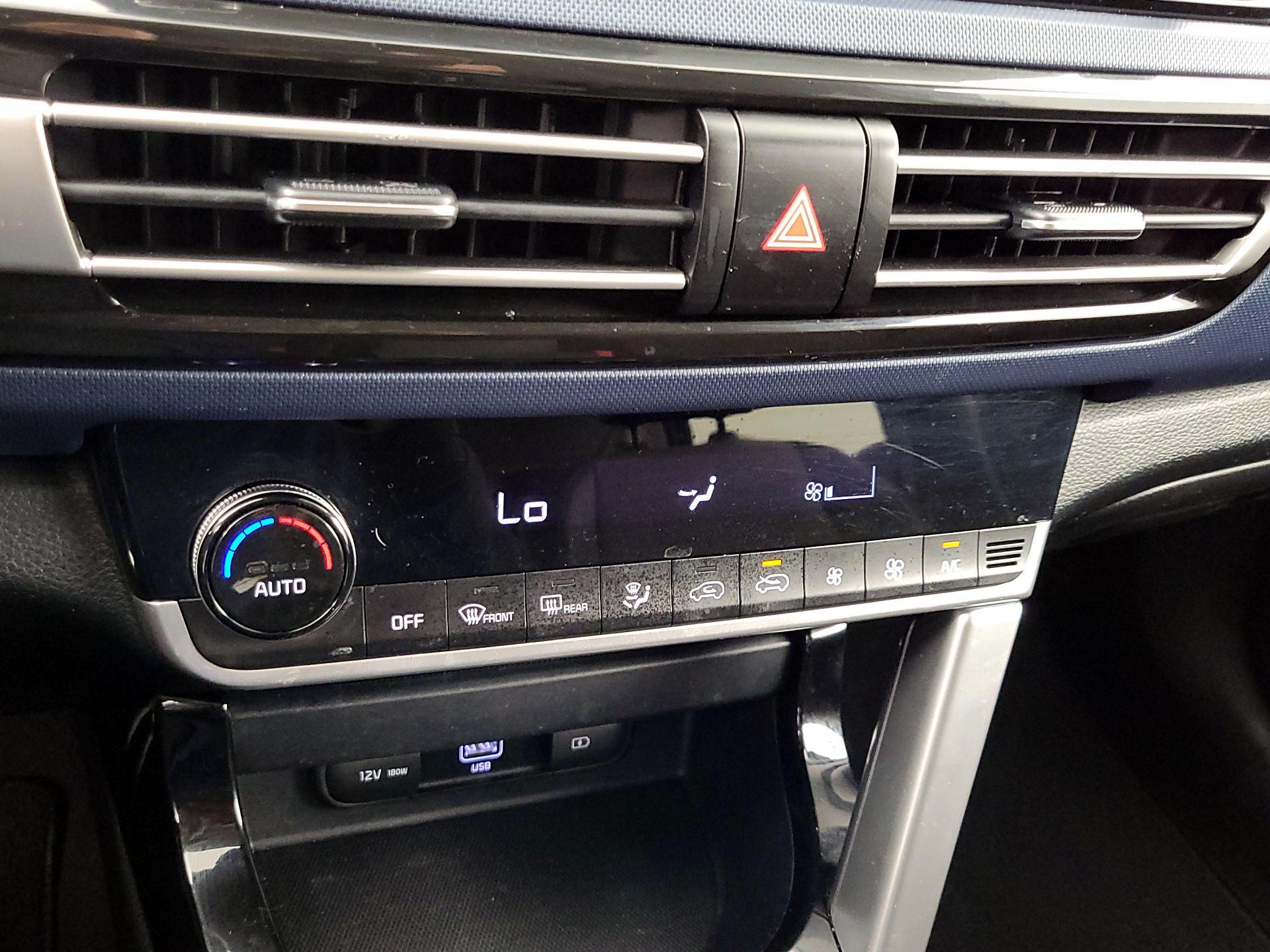 Thumbnail: 2022 Kia Seltos - 17