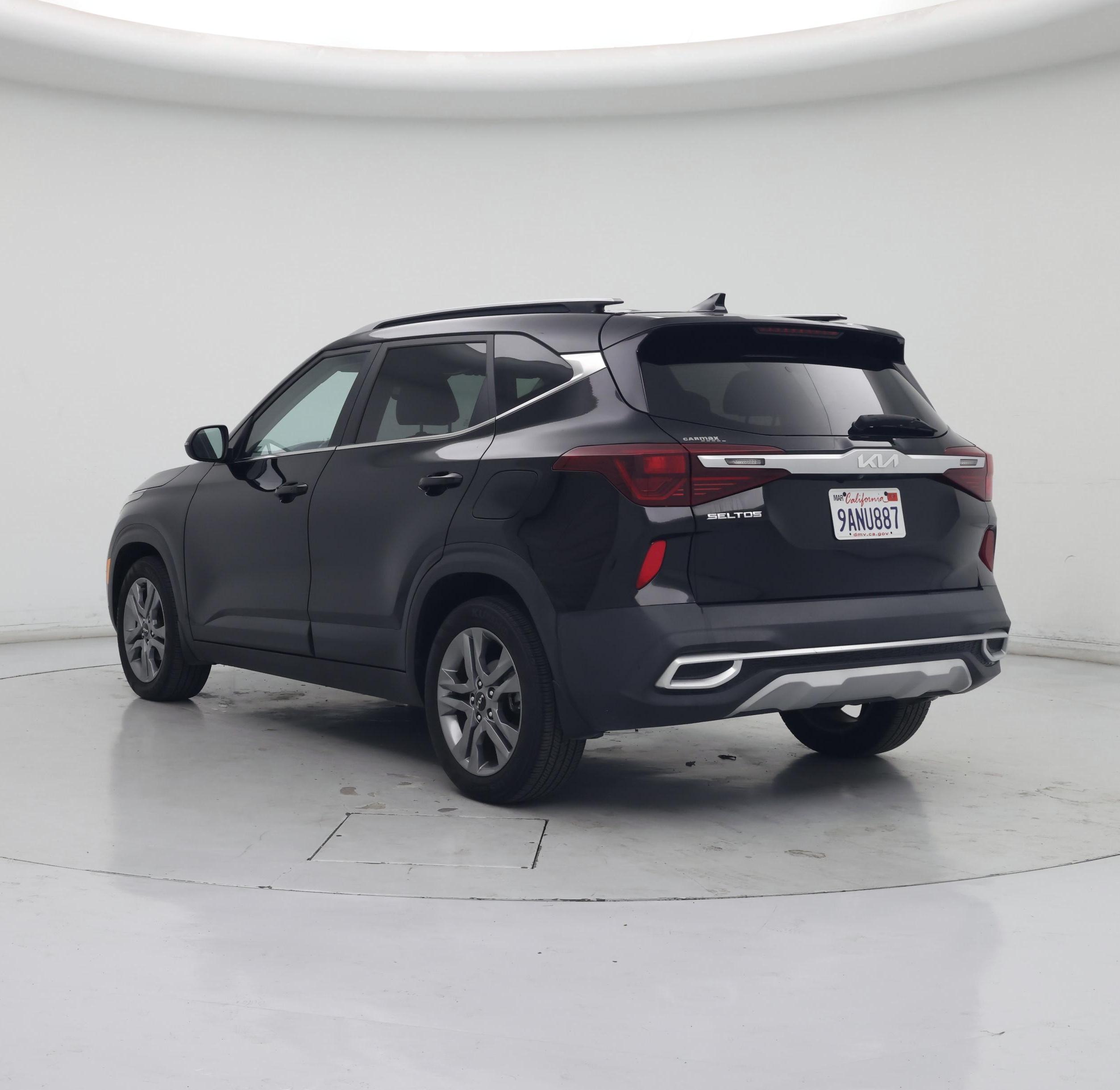 Thumbnail: 2022 Kia Seltos - 2