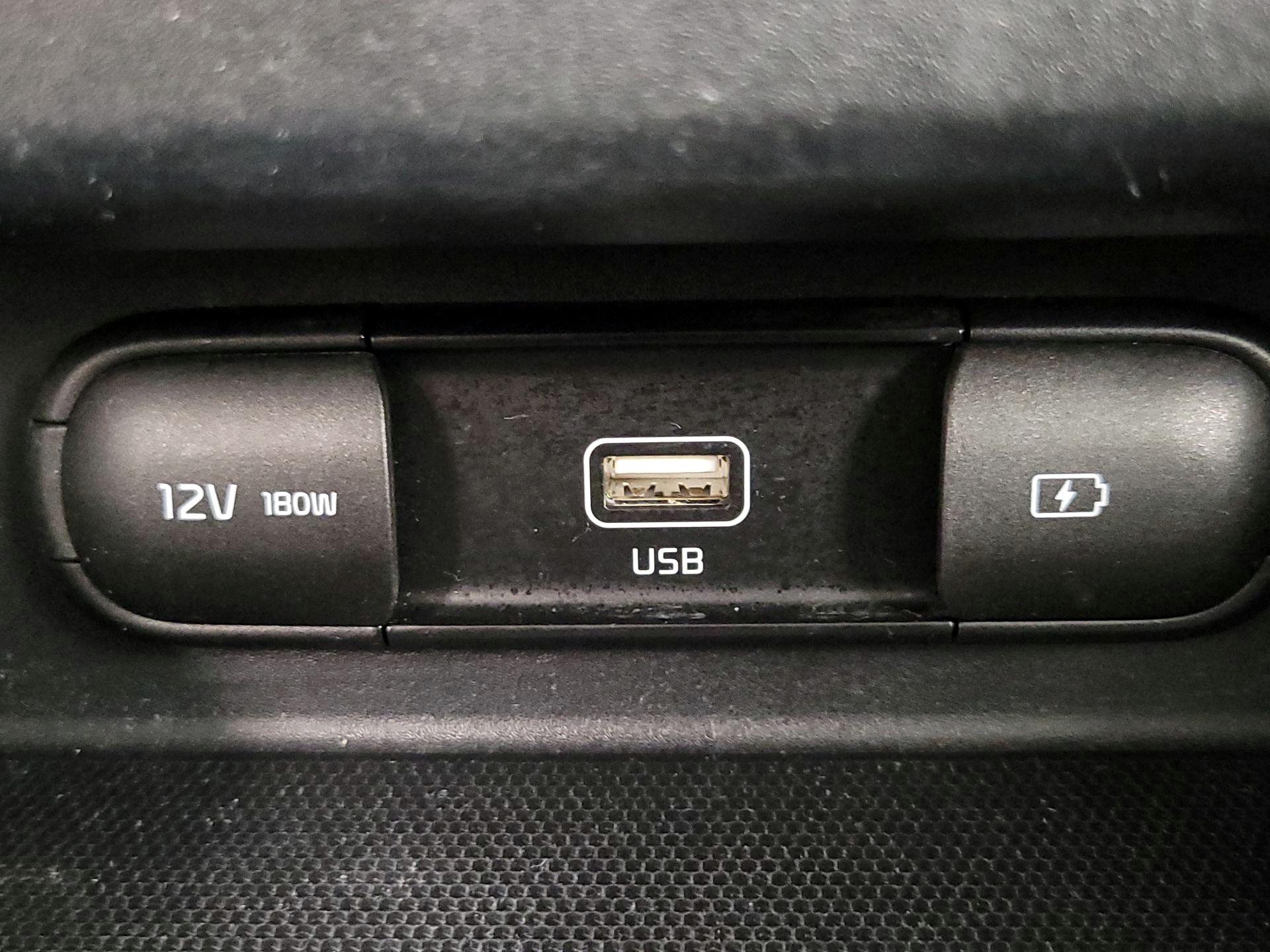 Thumbnail: 2022 Kia Seltos - 19