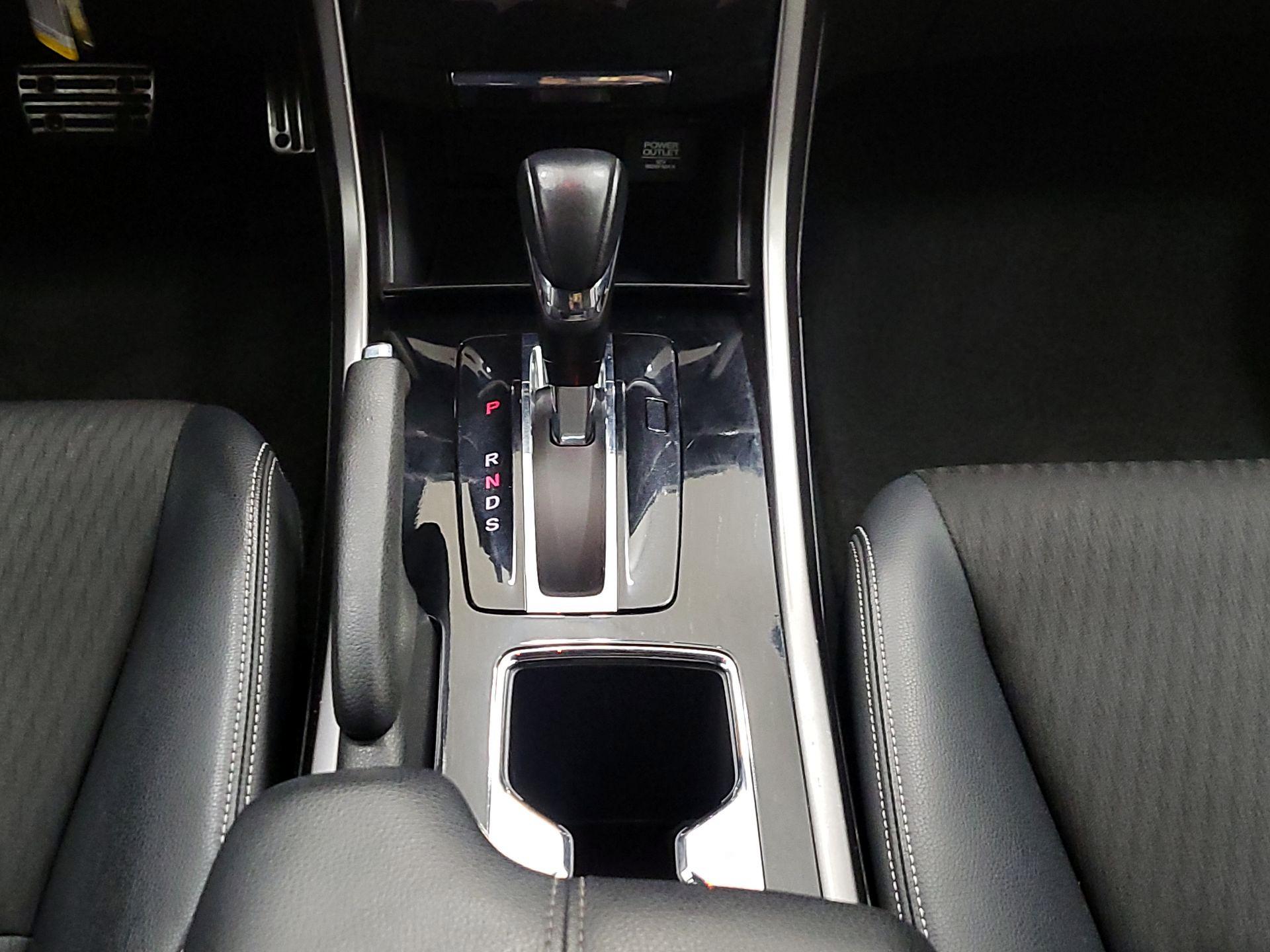 Thumbnail: 2017 Honda Accord - 17