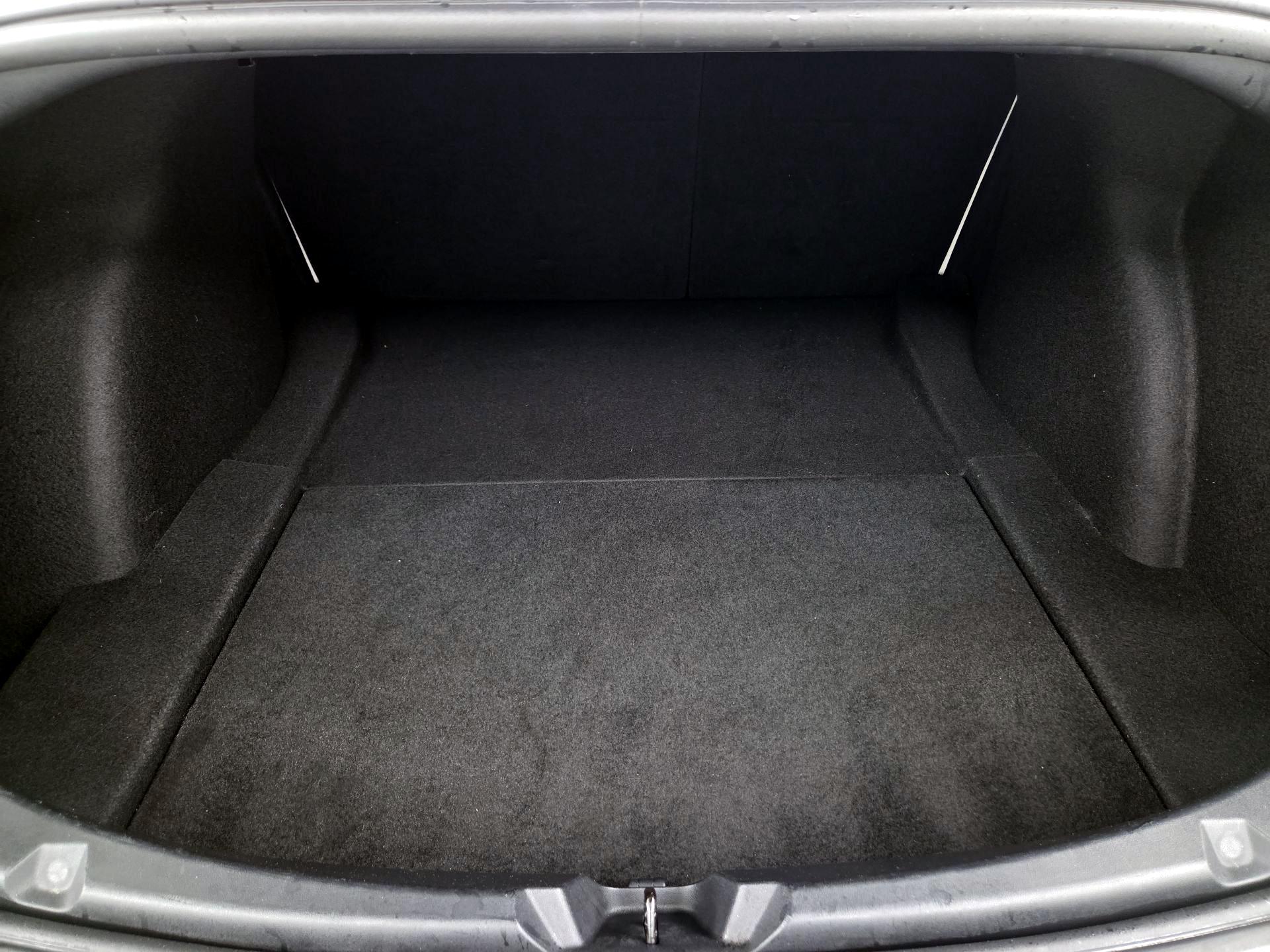 Thumbnail: 2022 Tesla Model 3 - 19