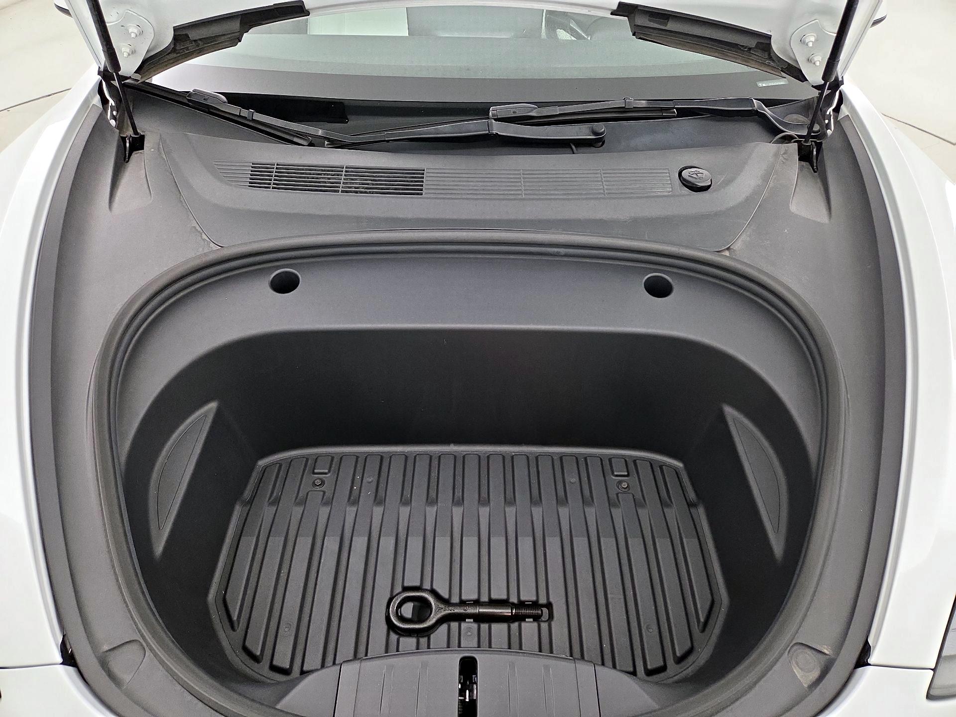 Thumbnail: 2022 Tesla Model 3 - 20