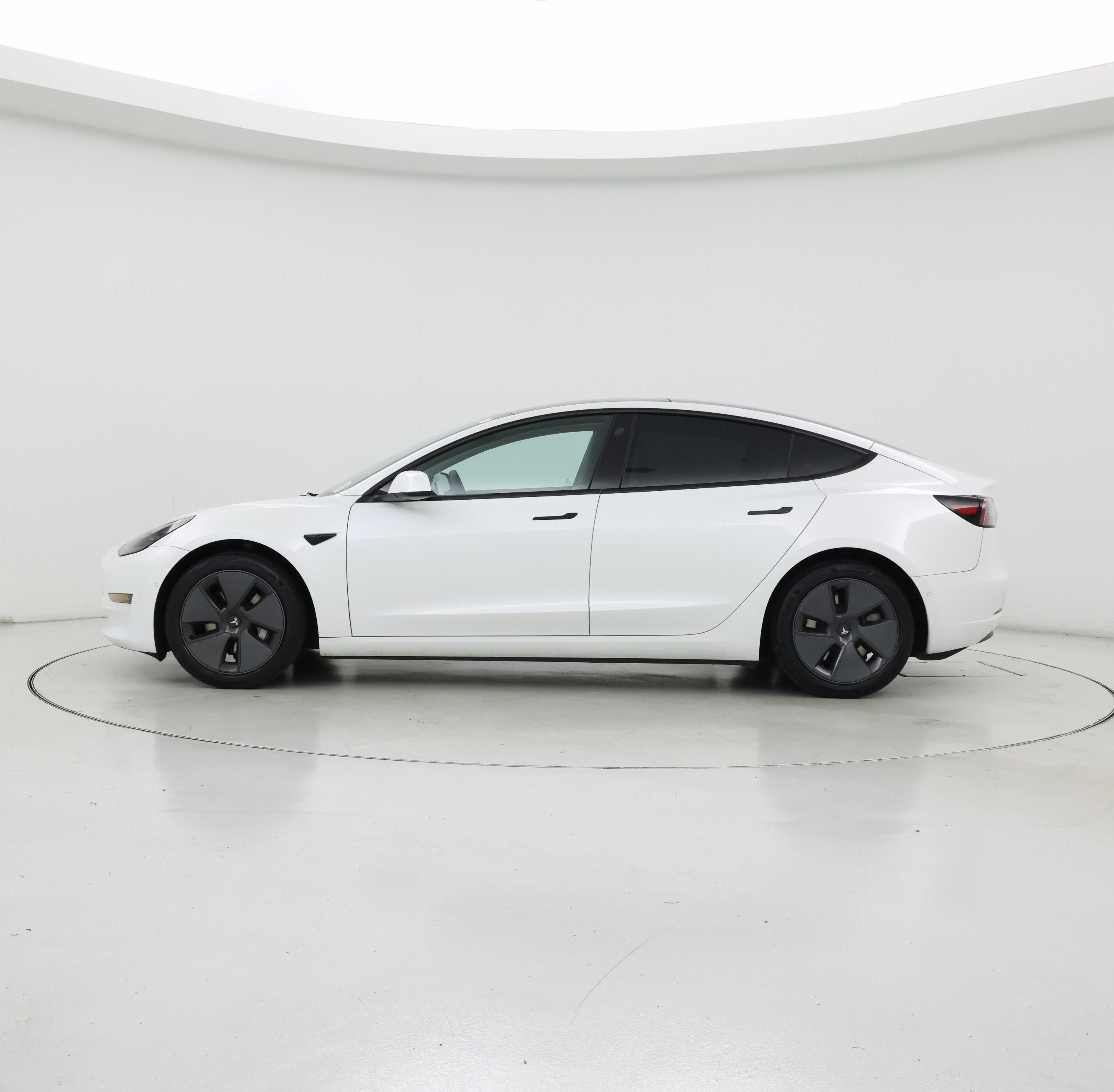 Thumbnail: 2022 Tesla Model 3 - 3