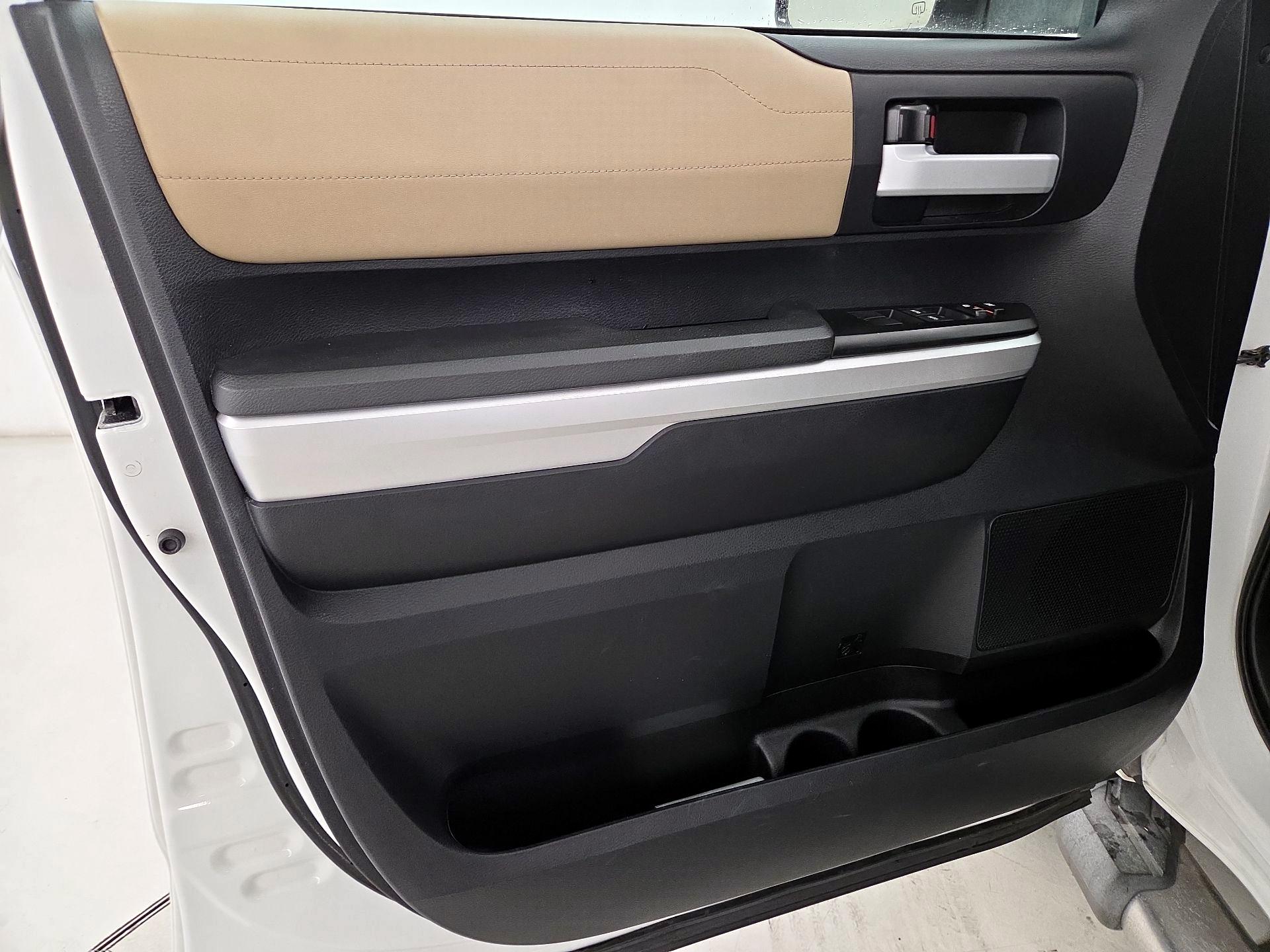 Thumbnail: 2014 Toyota Tundra - 12