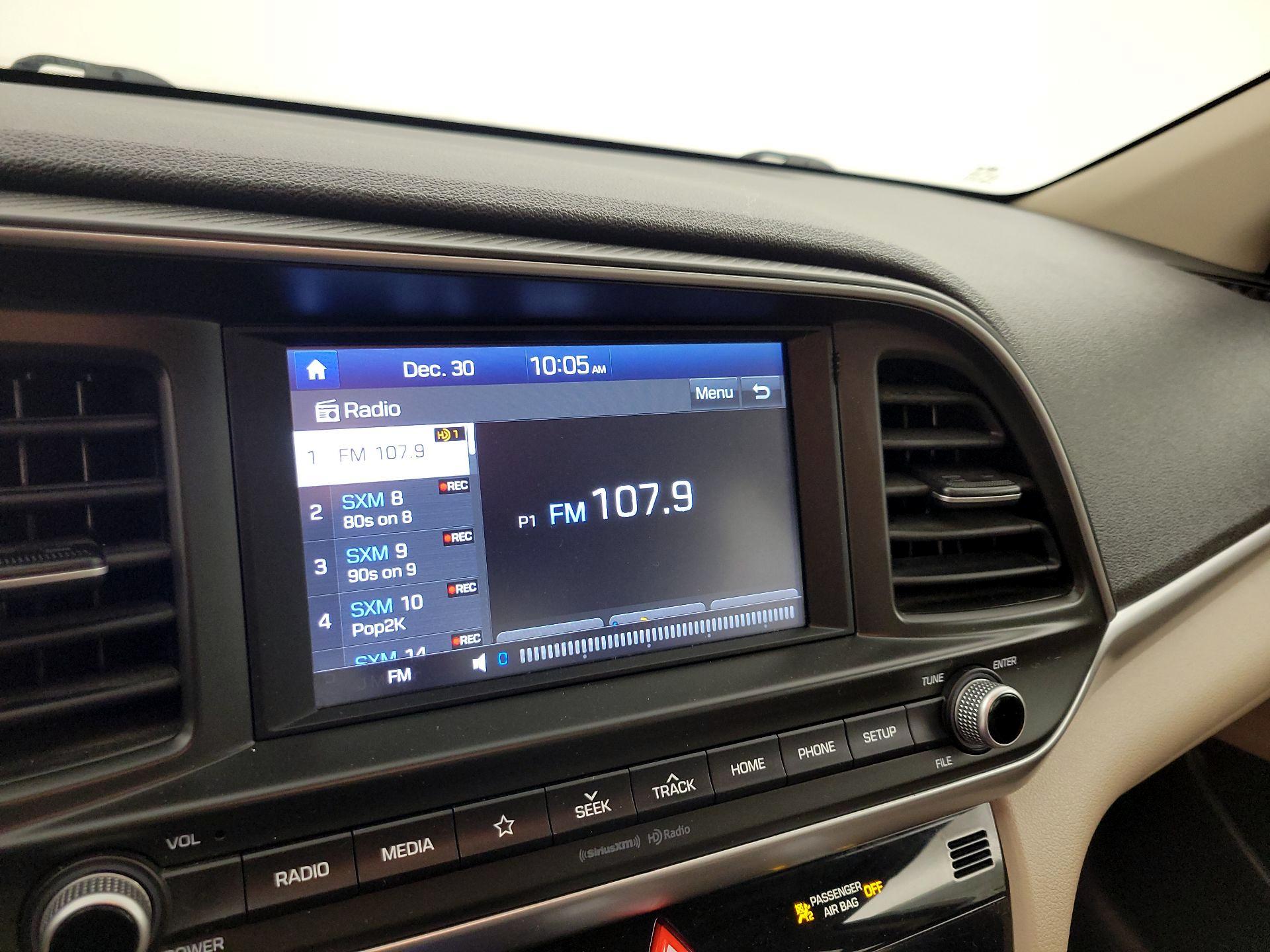 Thumbnail: 2020 Hyundai Elantra - 15