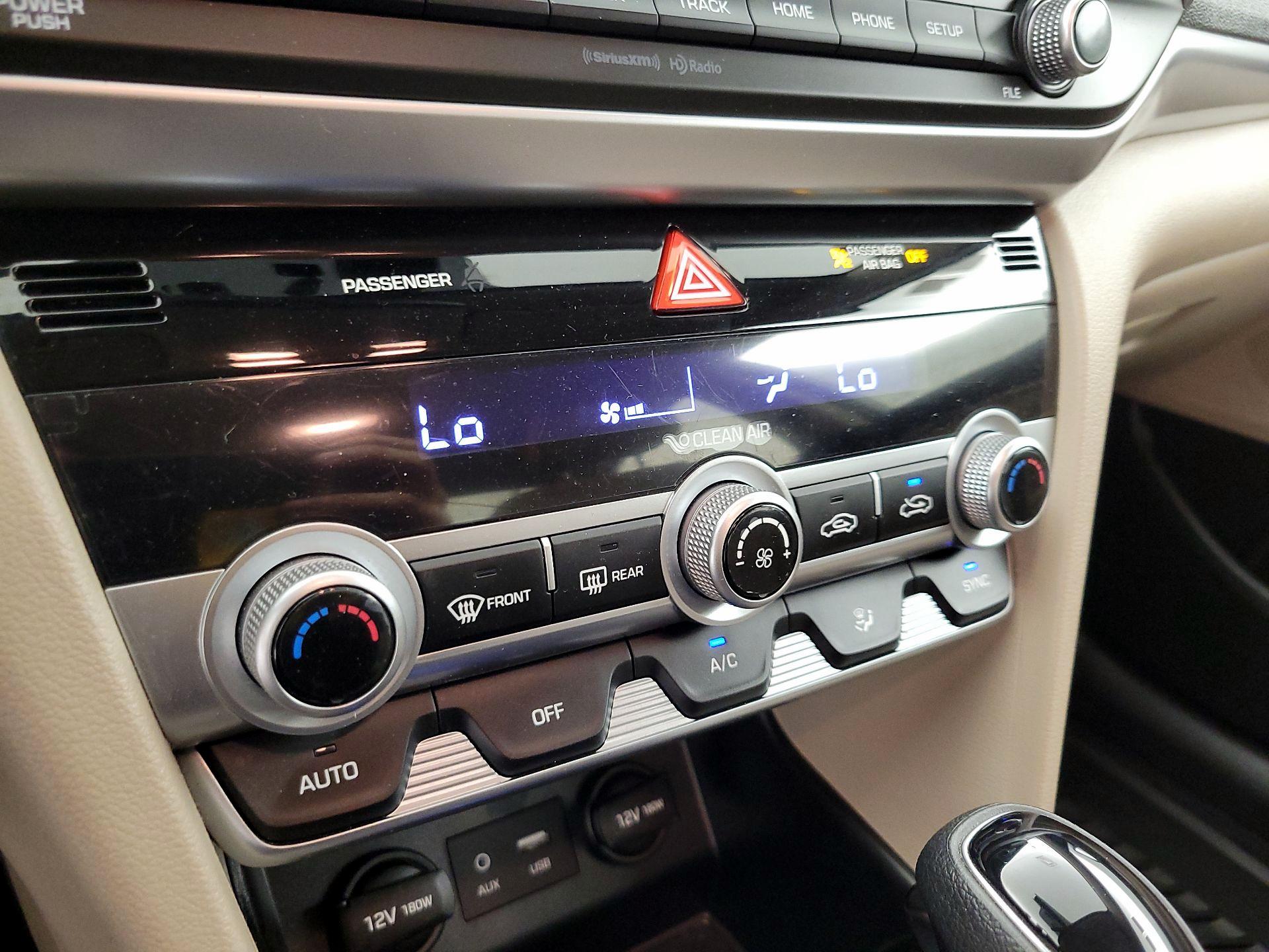 Thumbnail: 2020 Hyundai Elantra - 16