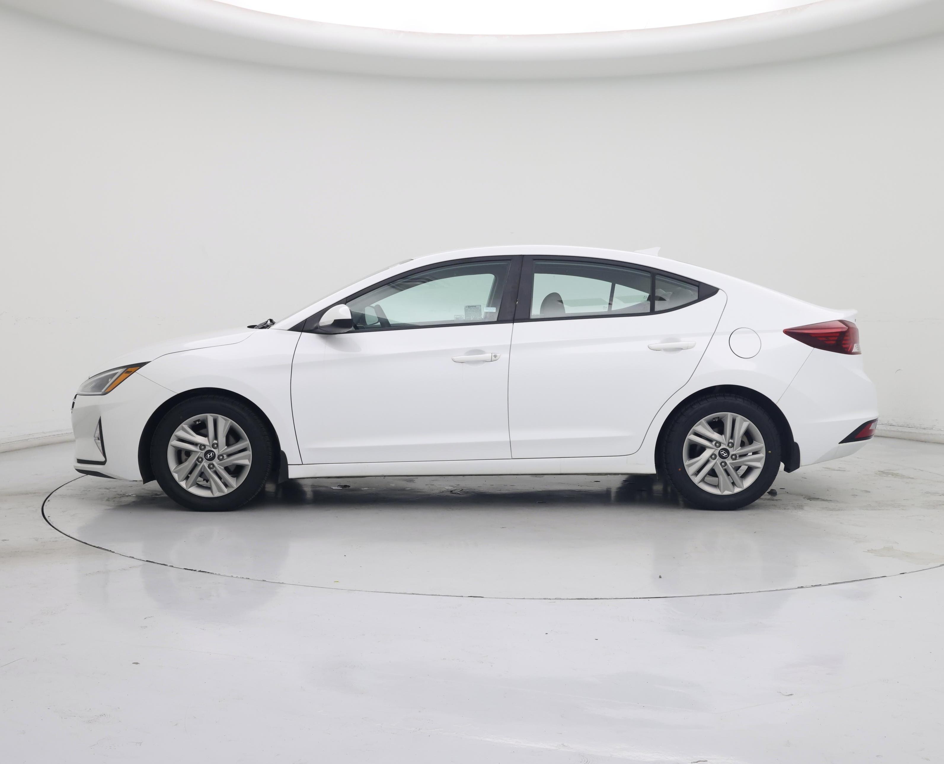 Thumbnail: 2020 Hyundai Elantra - 3