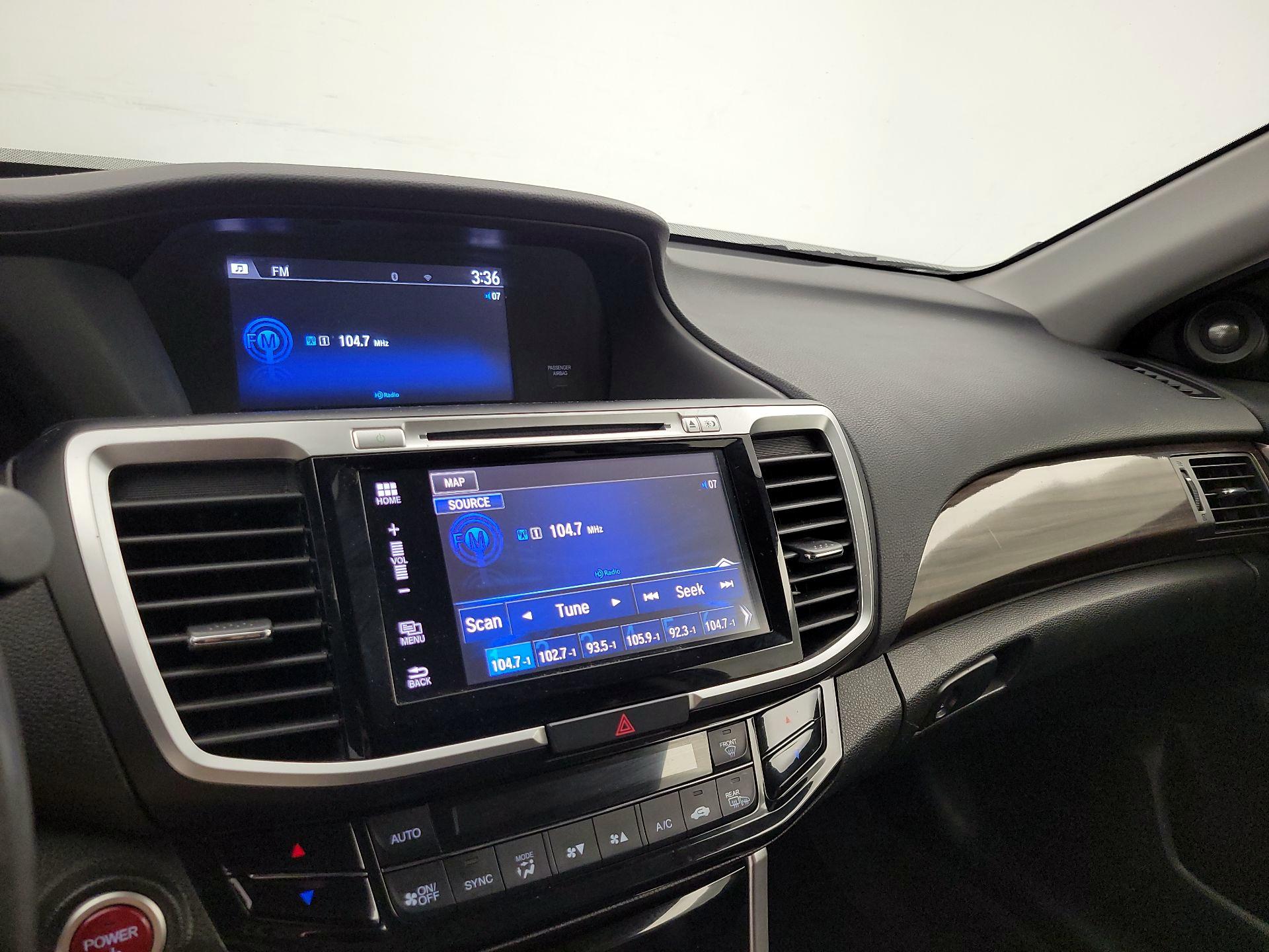 Thumbnail: 2017 Honda Accord - 15