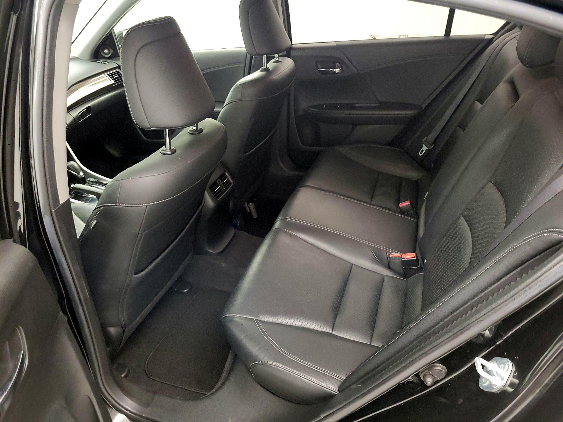 Thumbnail: 2017 Honda Accord - 19