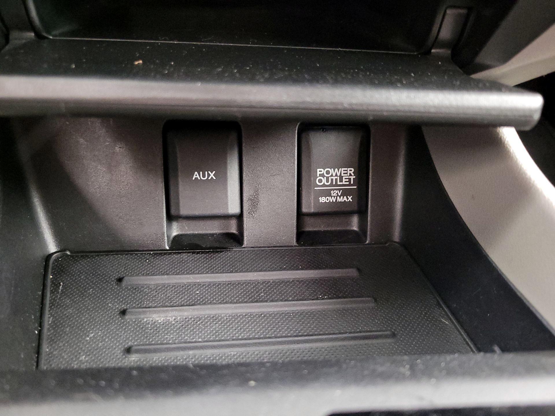 Thumbnail: 2014 Honda Civic - 18