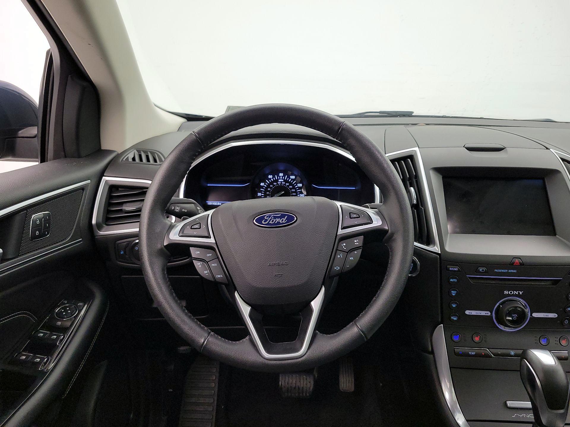 Thumbnail: 2016 Ford Edge - 10
