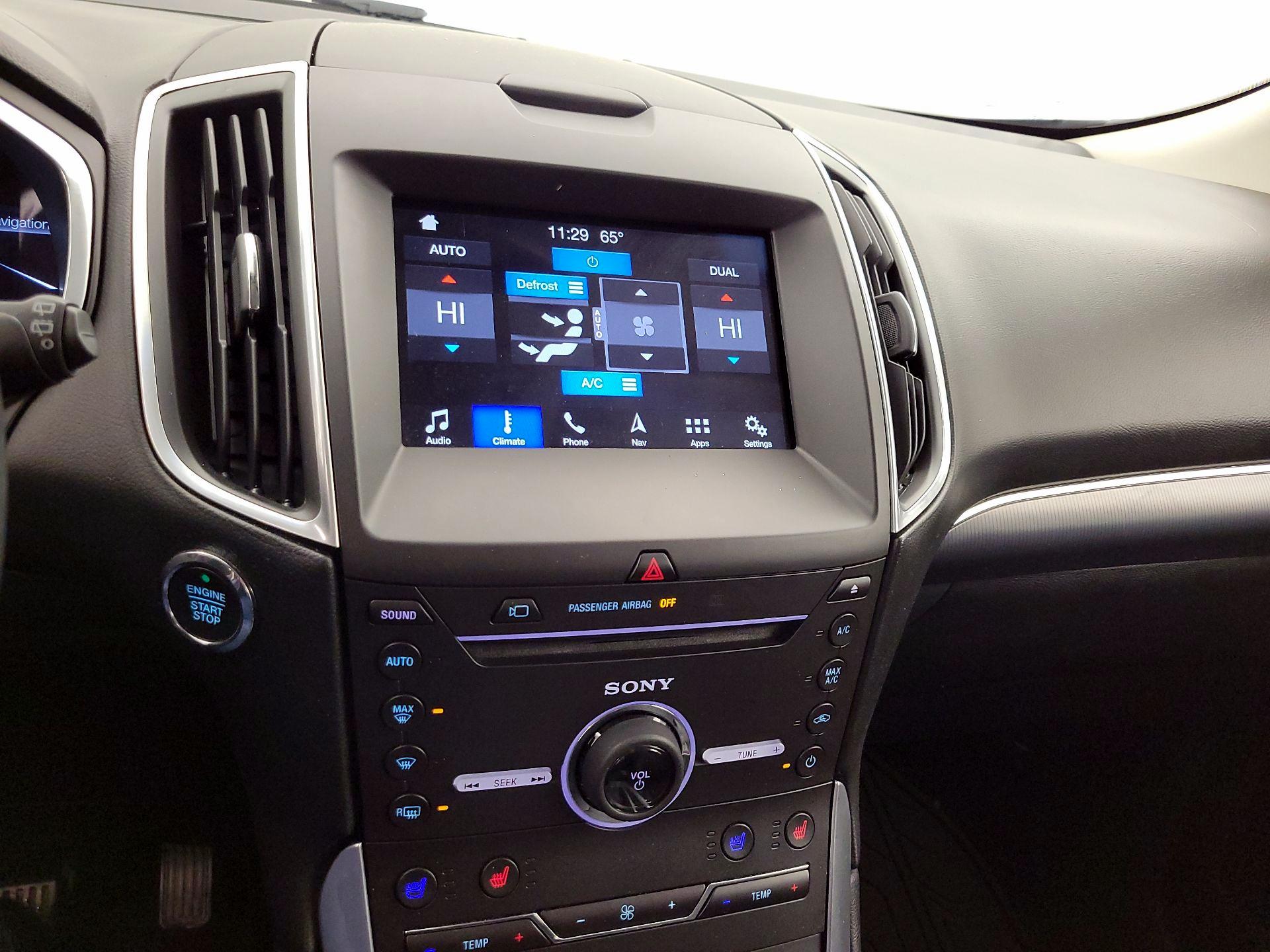 Thumbnail: 2016 Ford Edge - 17