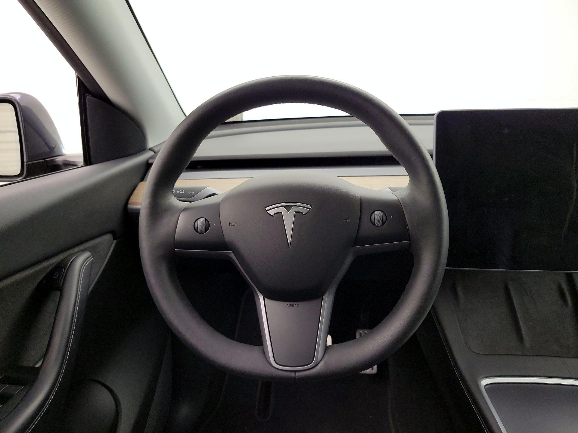 Thumbnail: 2022 Tesla Model Y - 10