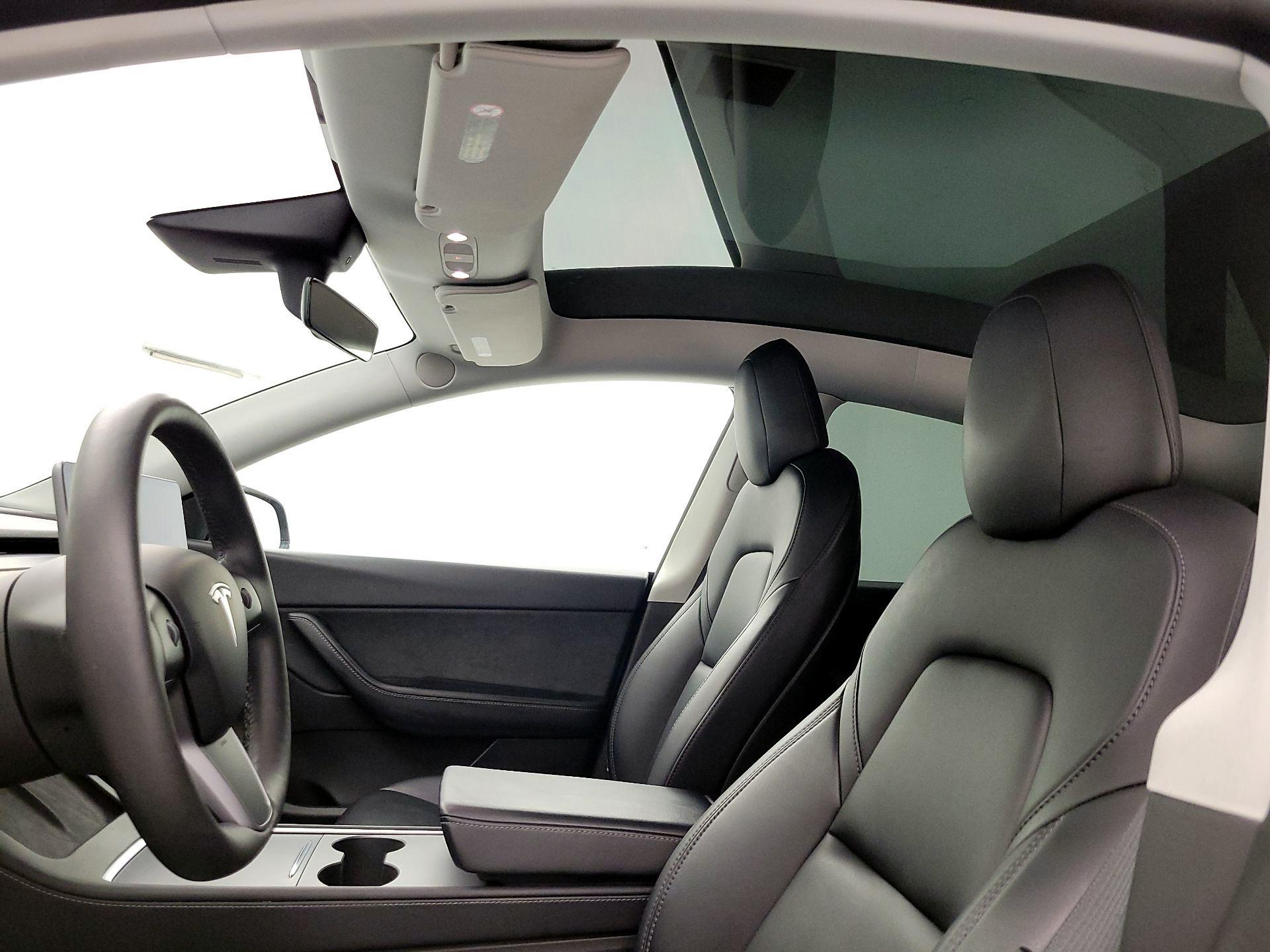 Thumbnail: 2022 Tesla Model Y - 19