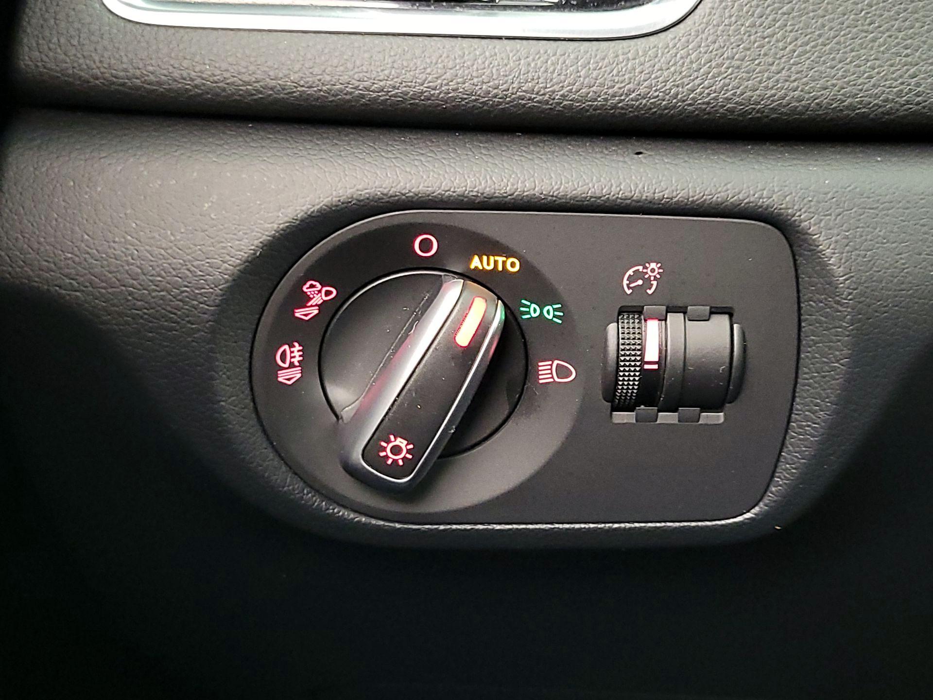 Thumbnail: 2017 Audi Q3 - 13