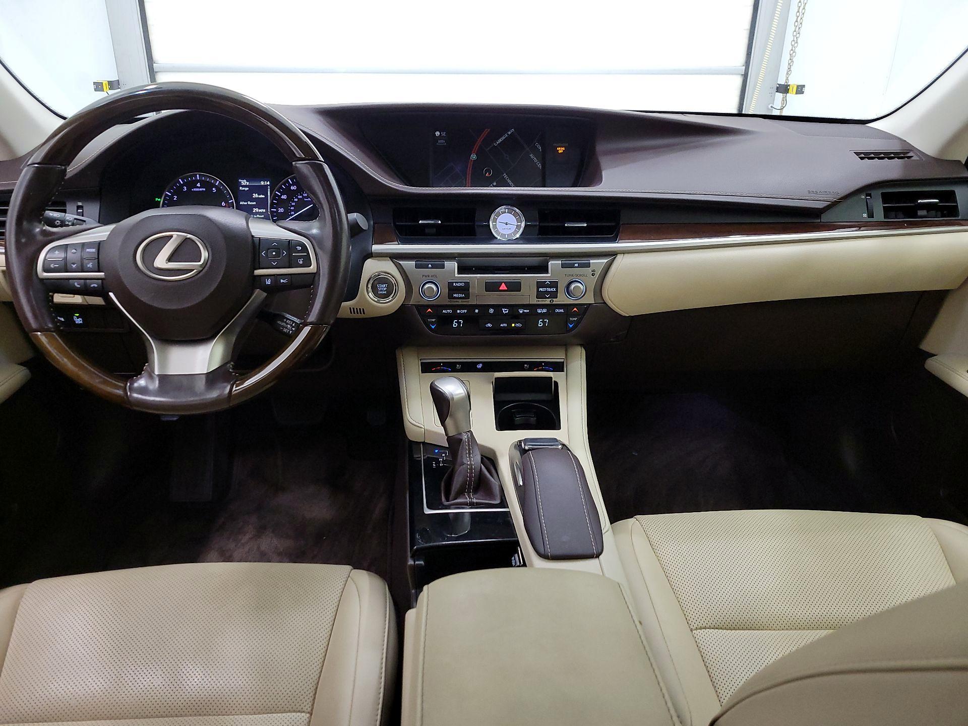 Thumbnail: 2017 Lexus ES - 9