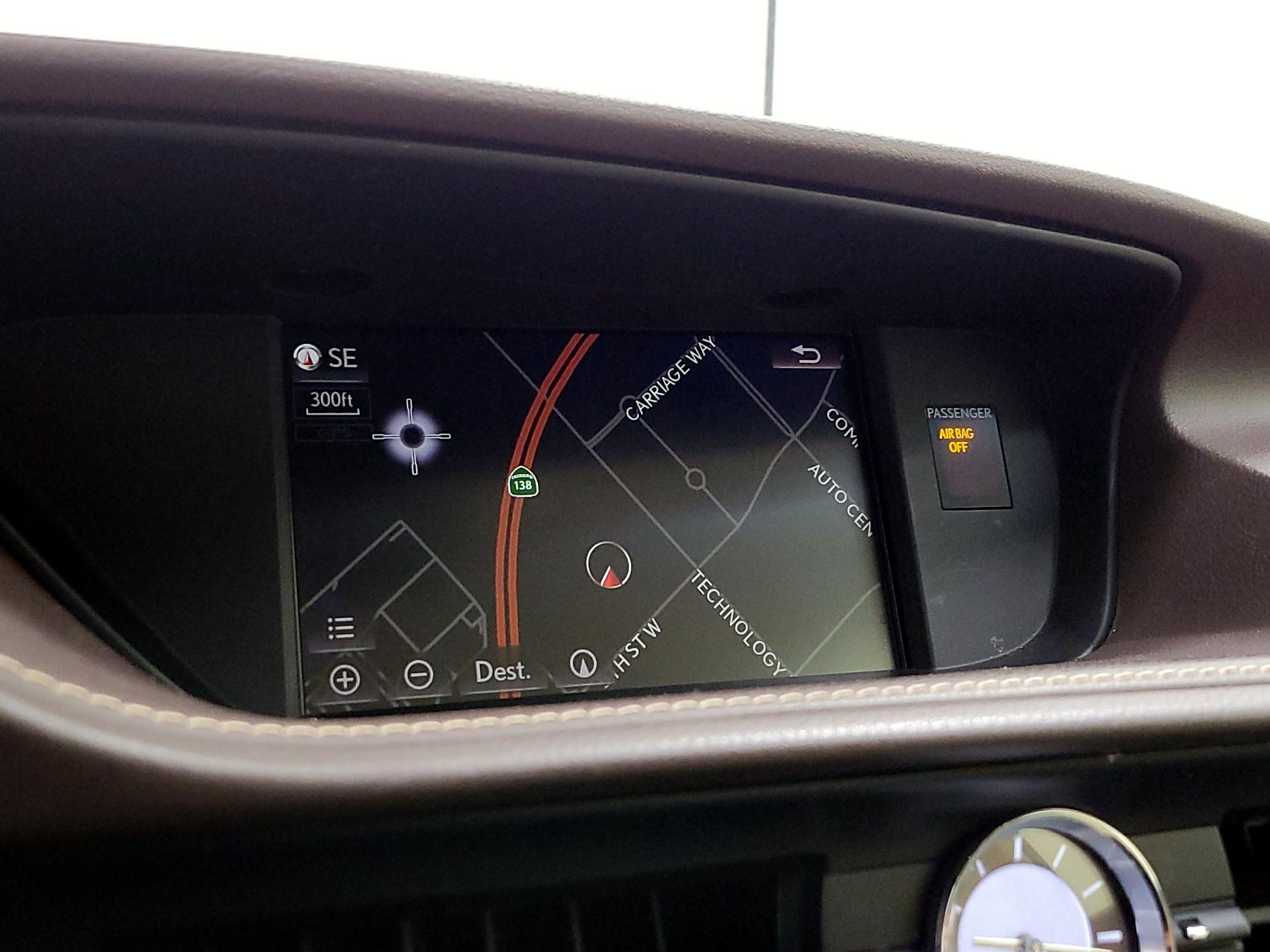 Thumbnail: 2017 Lexus ES - 14