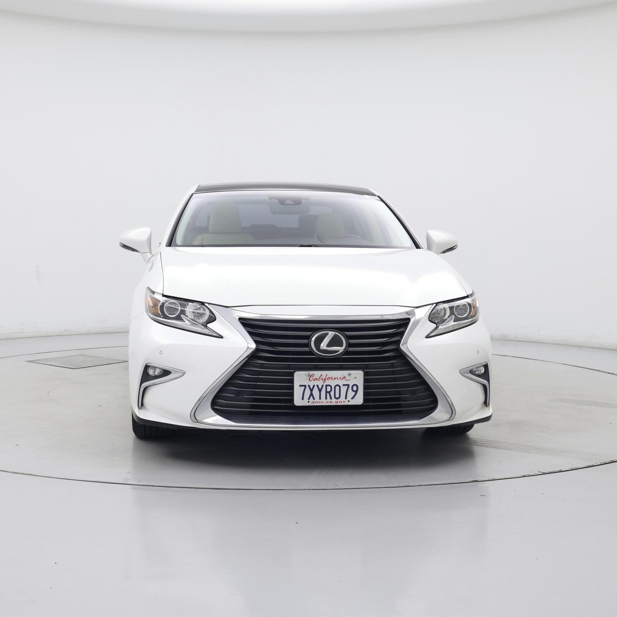 Thumbnail: 2017 Lexus ES - 5