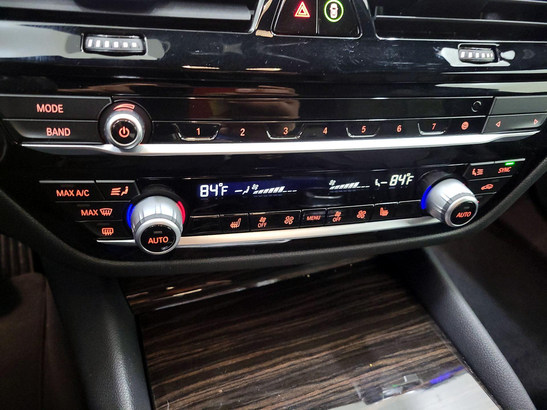 Thumbnail: 2020 BMW 5 Series - 17