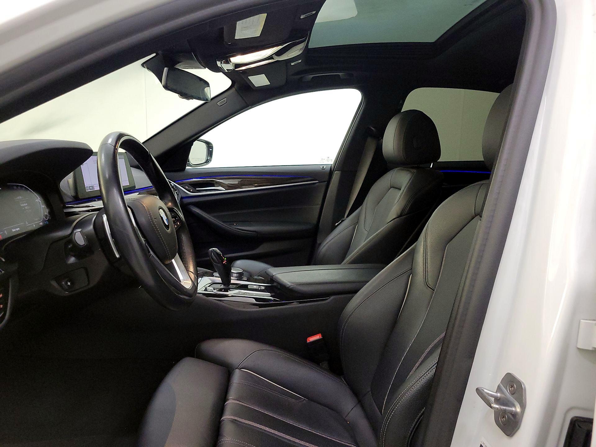 Thumbnail: 2020 BMW 5 Series - 20